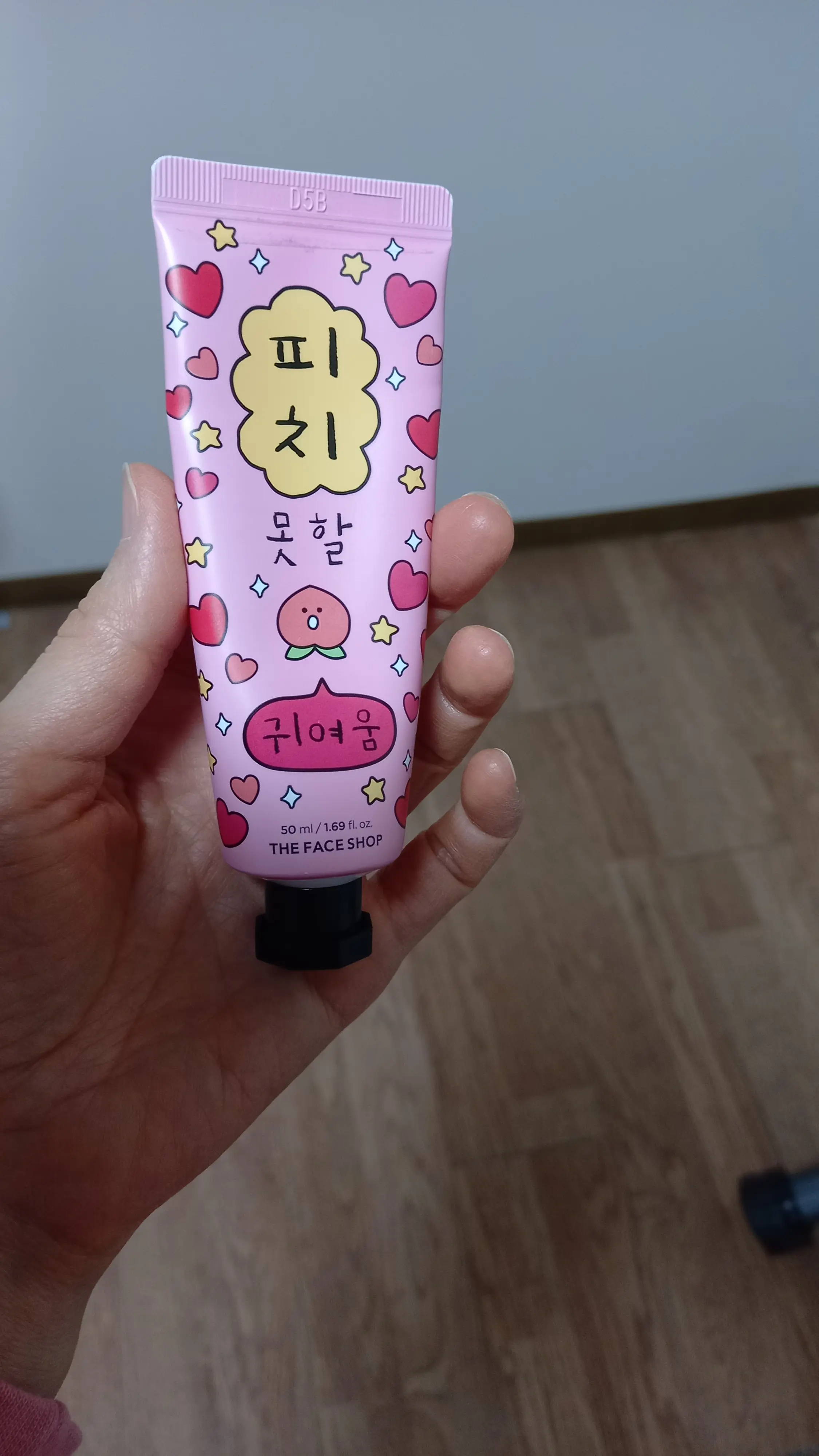 선택된 언니의파우치 리뷰 이미지 - [프루츠톡 복숭아 핸드크림]