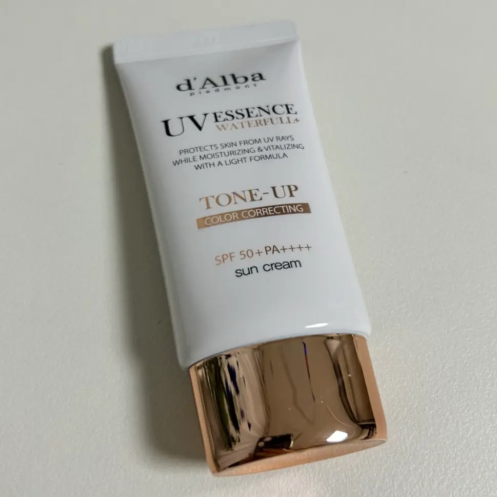 선택된 언니의파우치 리뷰 이미지 - [워터풀 톤업 선크림 커버 베이지]