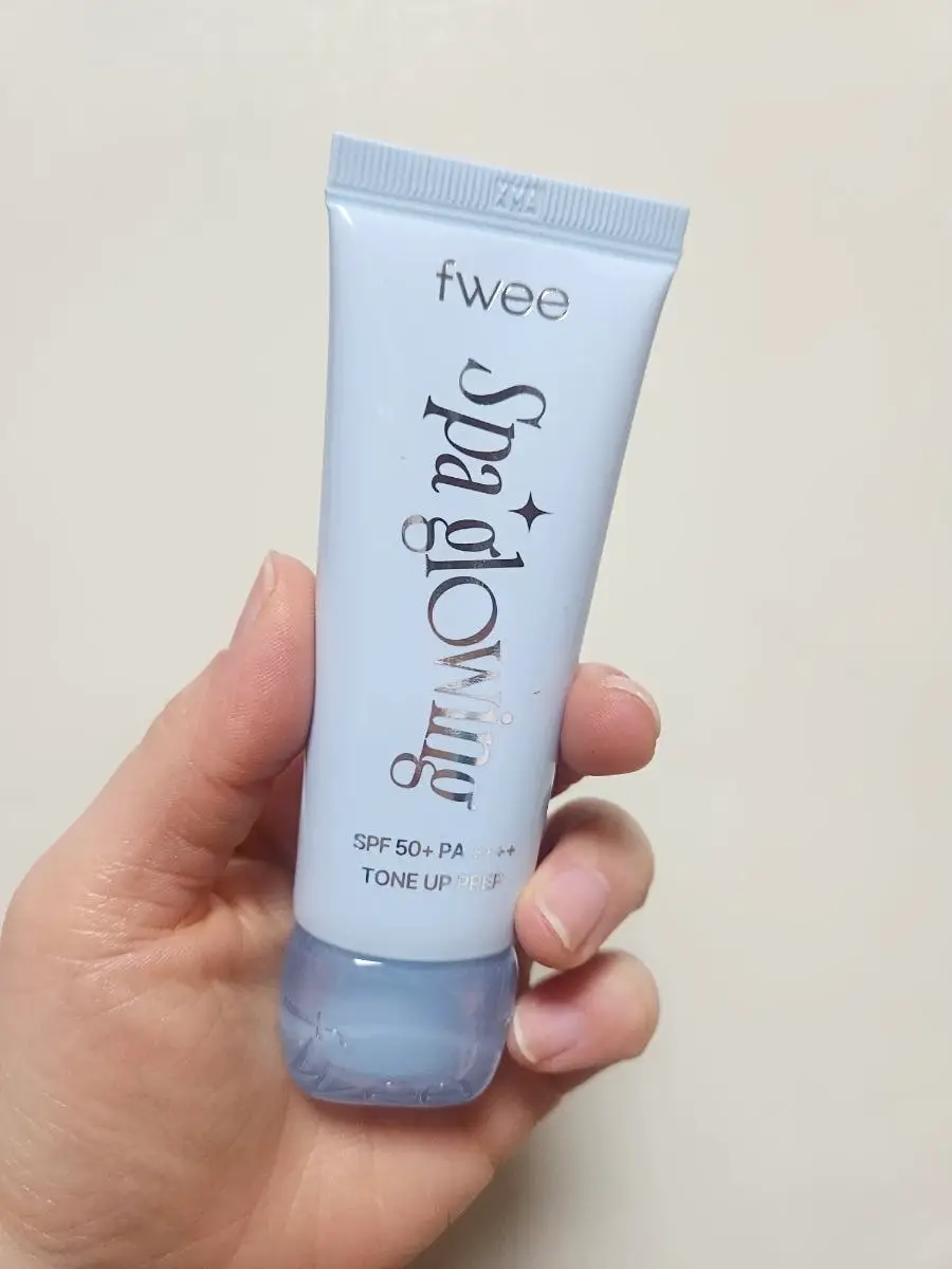 선택된 언니의파우치 리뷰 이미지 - [스파 글로잉 UV 톤업 베이스]