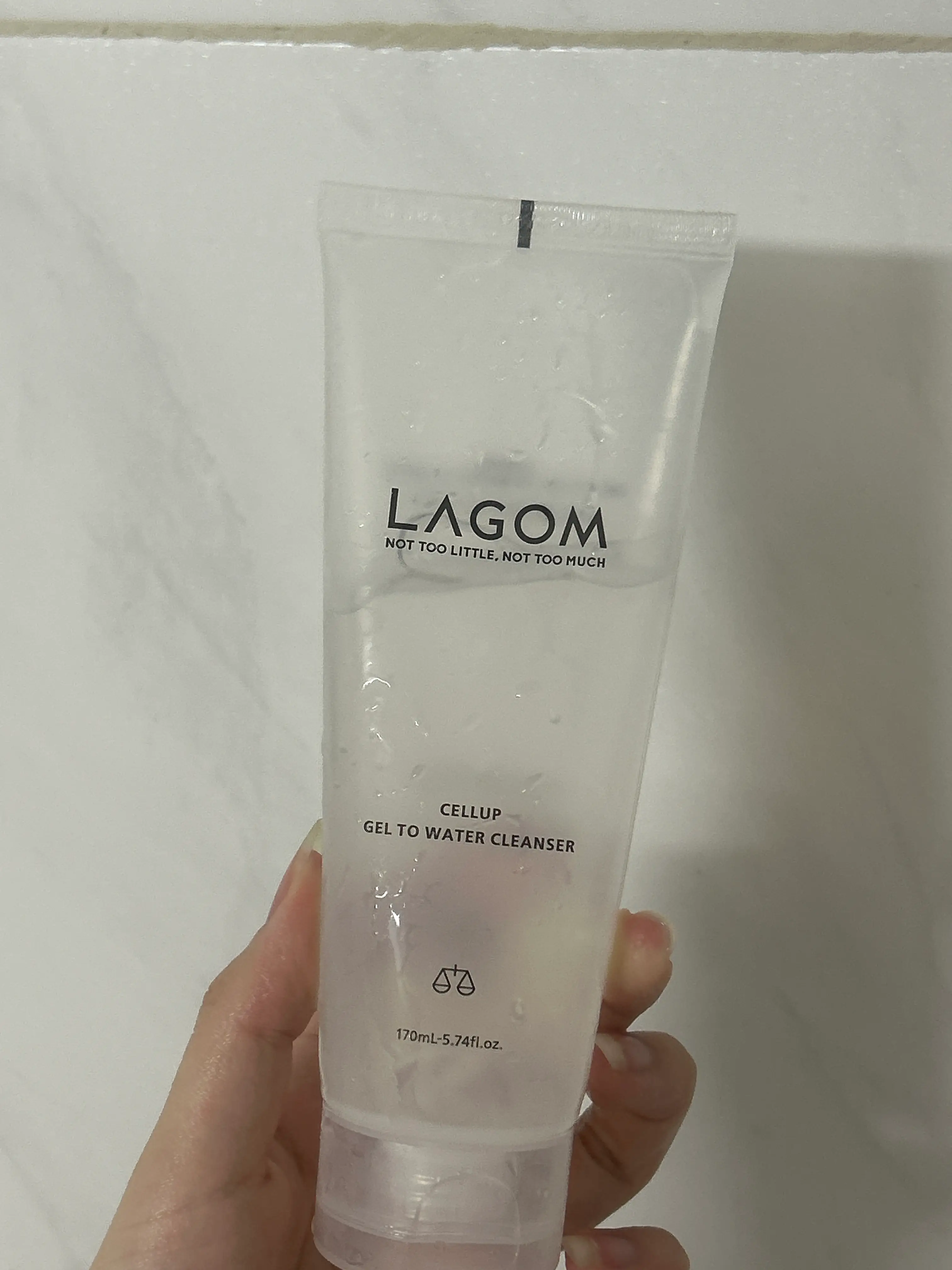 선택된 언니의파우치 리뷰 이미지 - [셀럽 젤 투 워터 아침 클렌저]