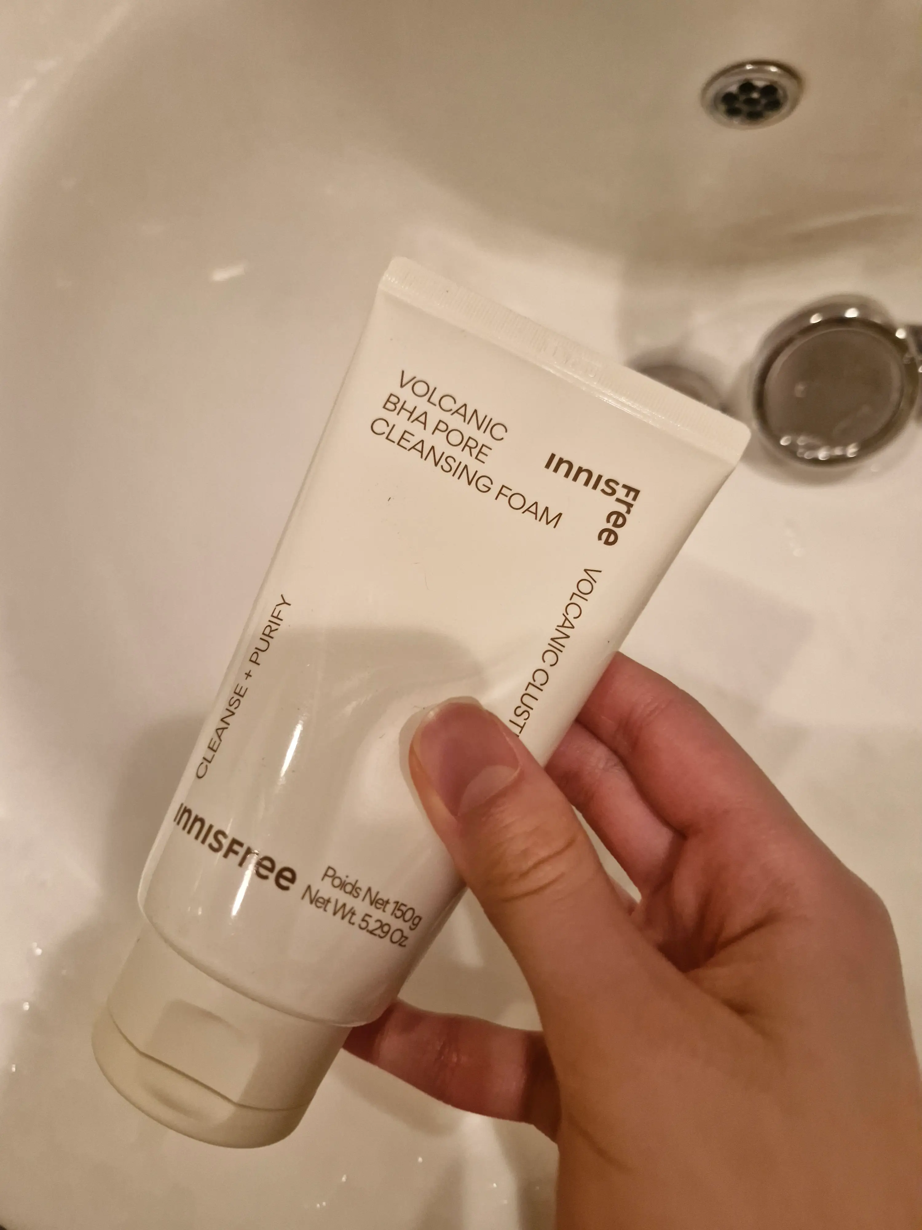 선택된 언니의파우치 리뷰 이미지 - [화산송이 바하 모공 클렌징 폼]