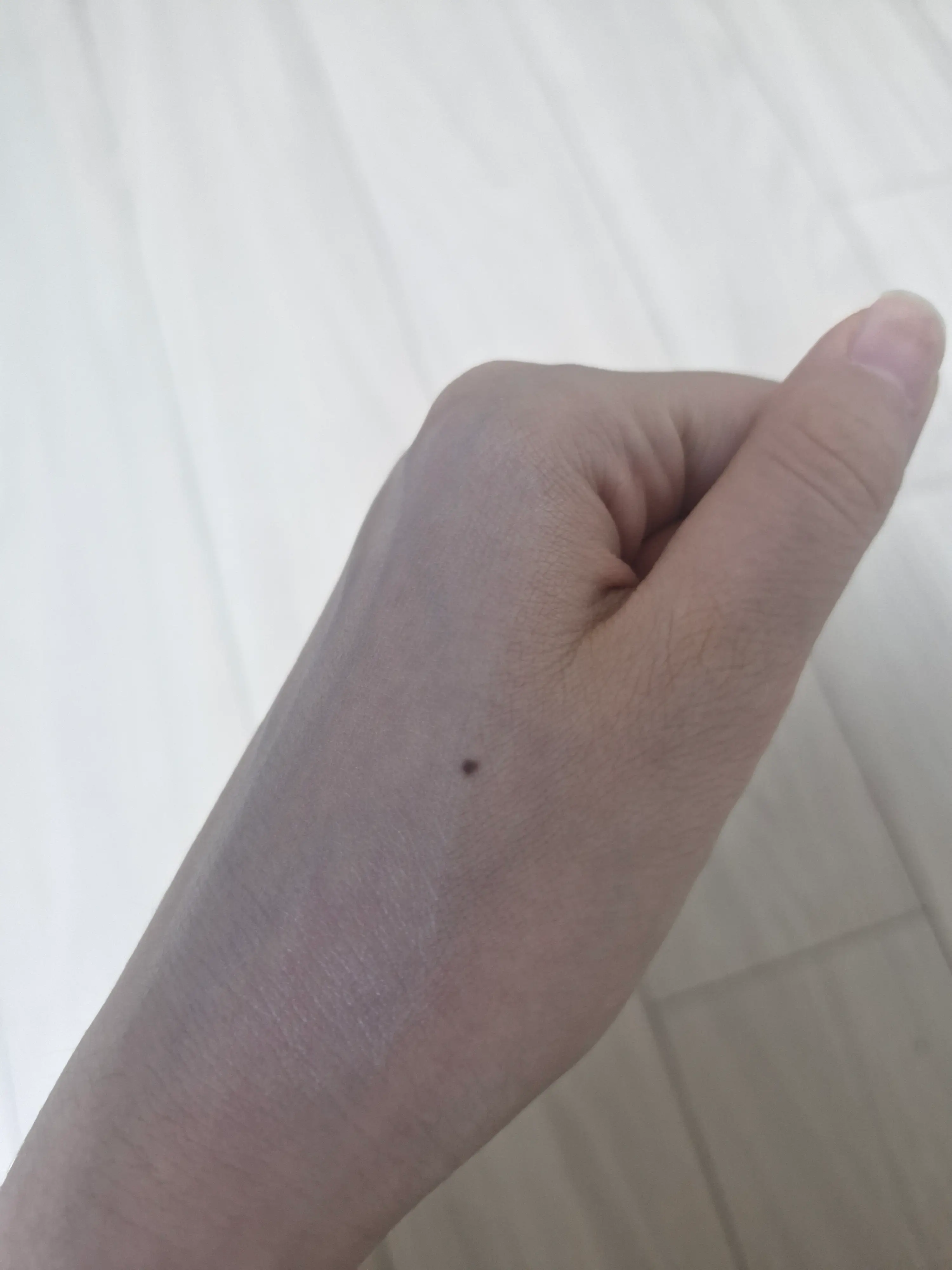 선택된 언니의파우치 리뷰 이미지 - [뽀얀쌀 생기 톤업 수분 선 크림]