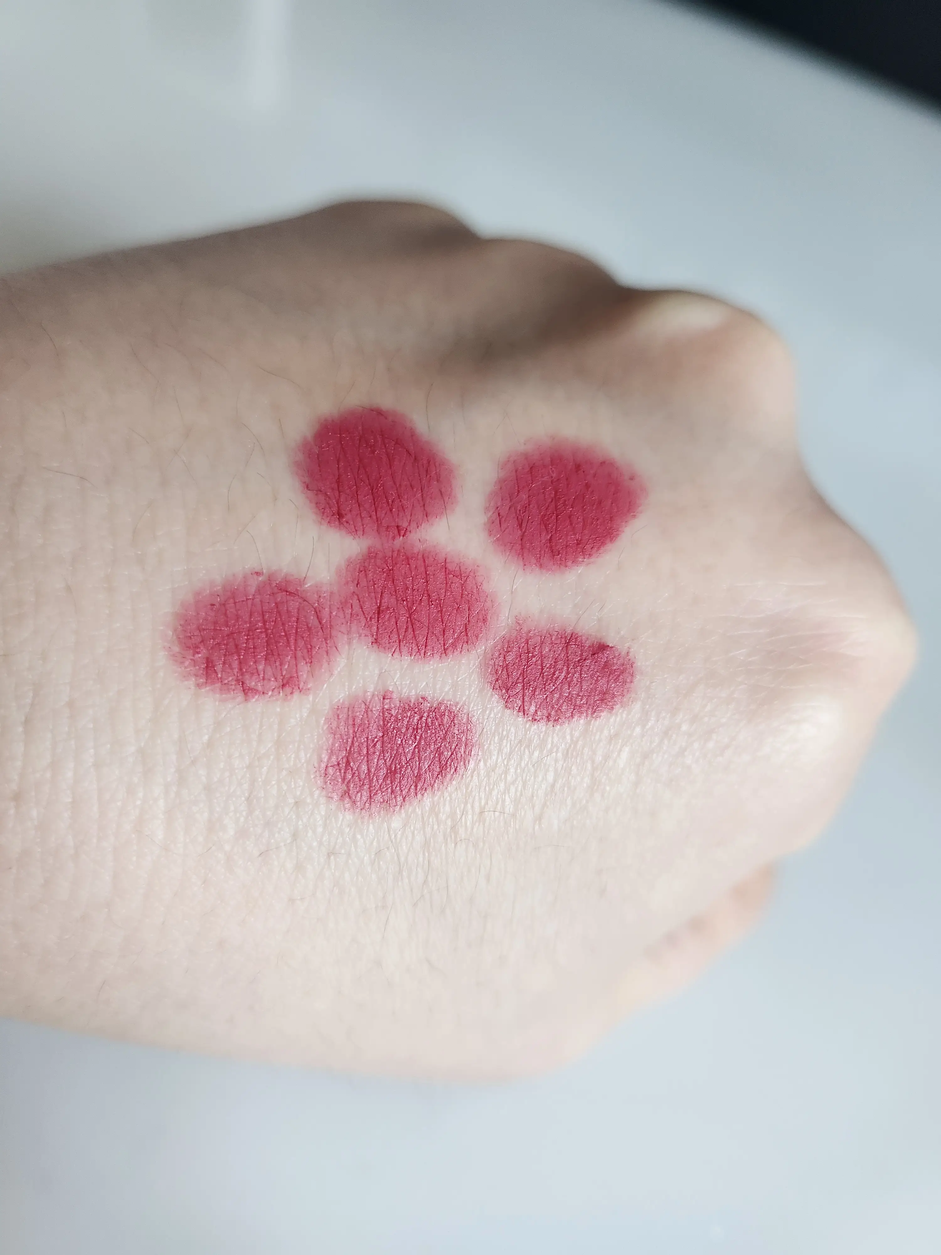 선택된 언니의파우치 리뷰 이미지 - [바이플라워 에코 크레용 립 벨벳]