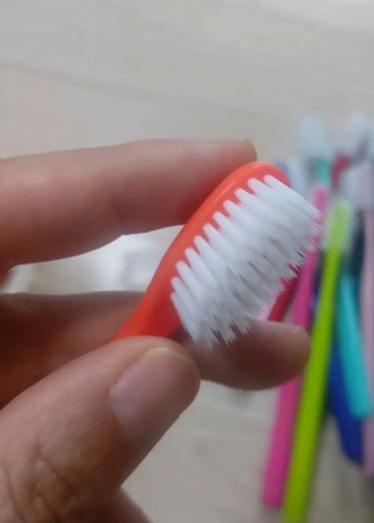 선택된 언니의파우치 리뷰 이미지 - [딥 클린 항균 이중미세모 칫솔 부드러운모]