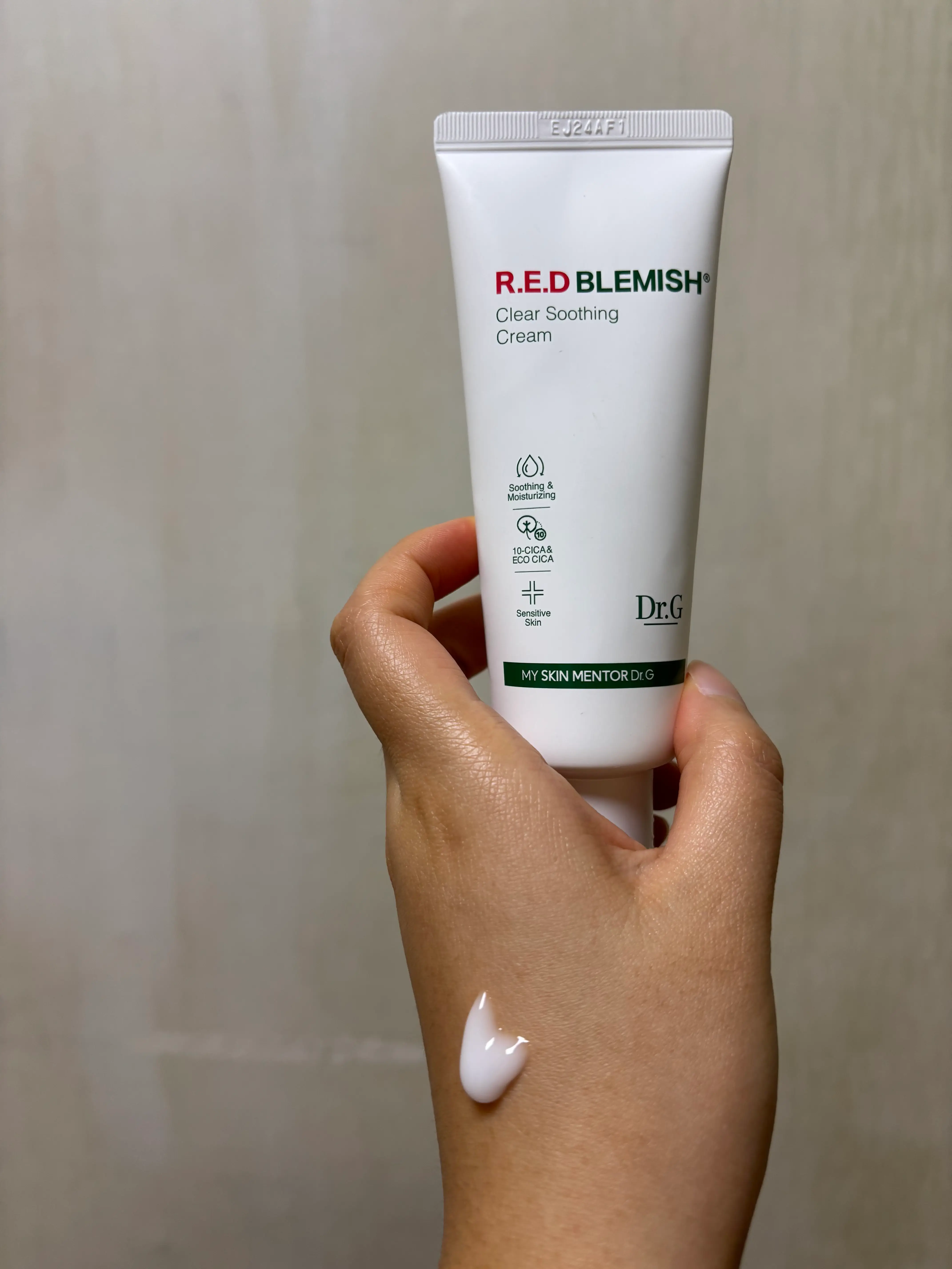 선택된 언니의파우치 리뷰 이미지 - [레드 블레미쉬 클리어 수딩 크림]