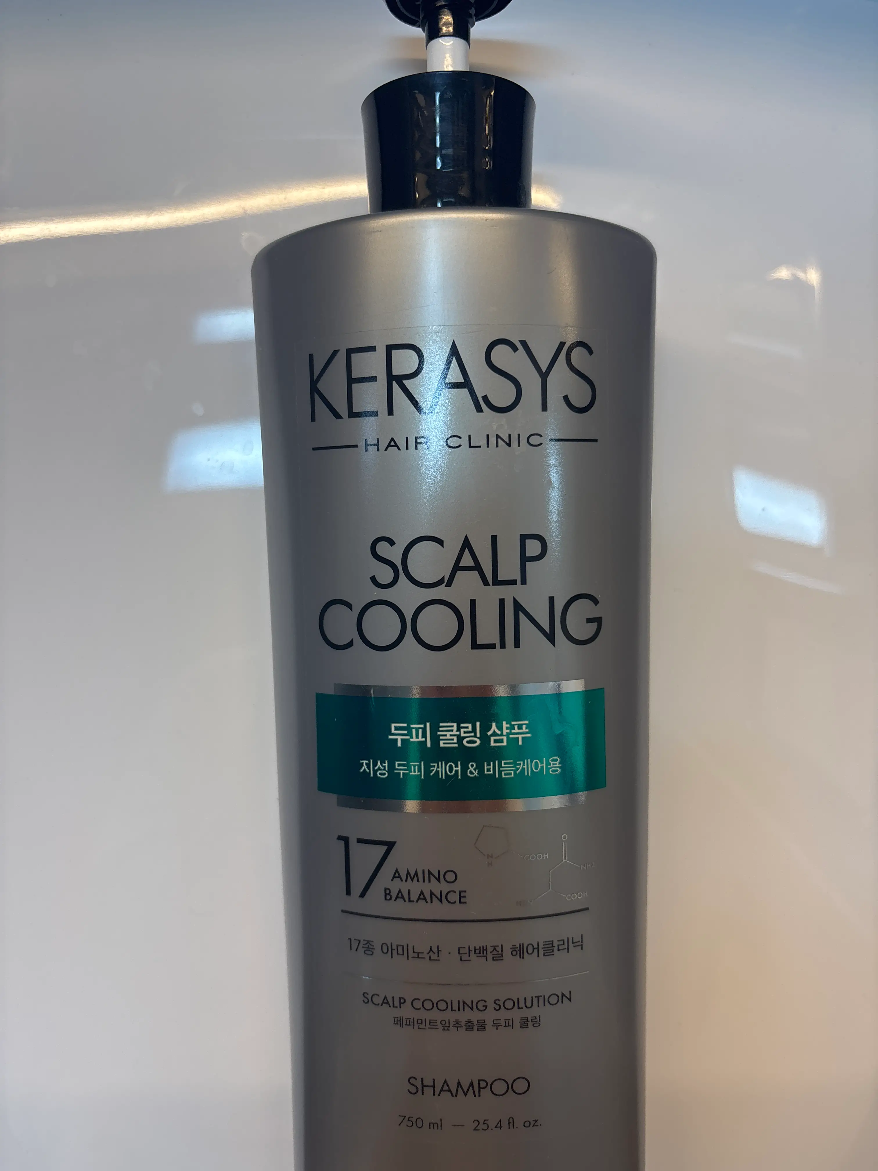 선택된 언니의파우치 리뷰 이미지 - [두피 쿨링 단백질 샴푸]