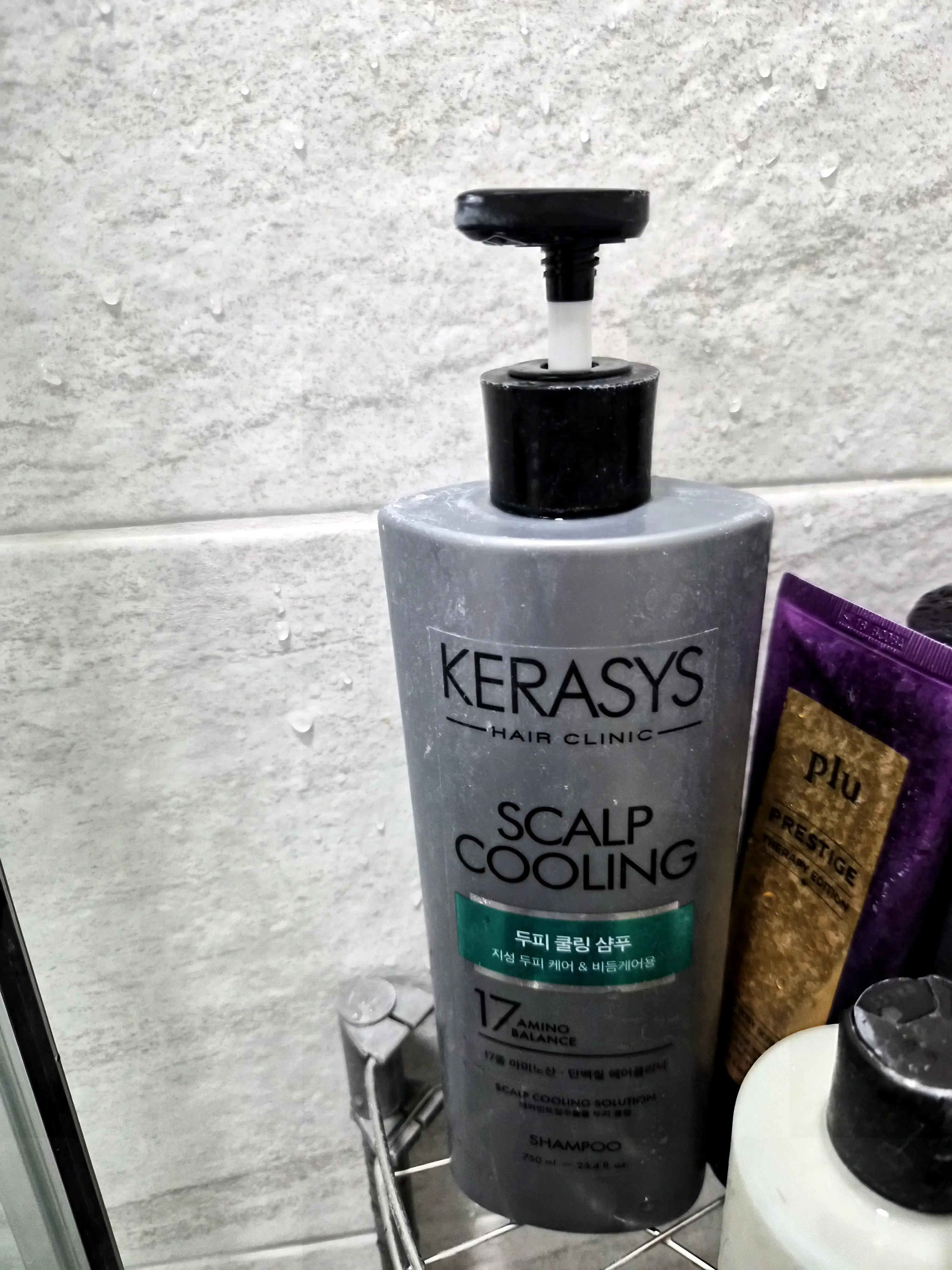 선택된 언니의파우치 리뷰 이미지 - [두피 쿨링 단백질 샴푸]