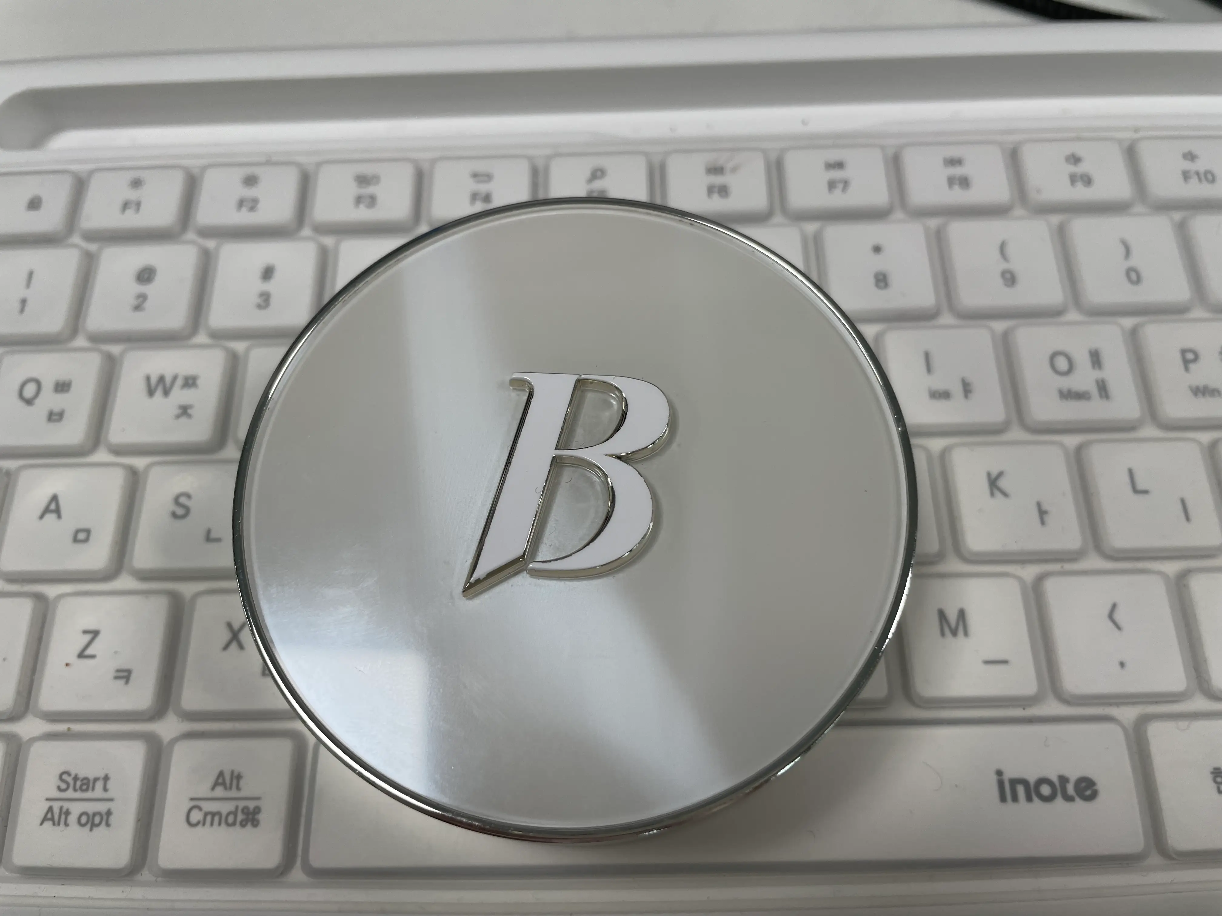 선택된 언니의파우치 리뷰 이미지 - [커버리셔스 얼티밋 화이트 쿠션]