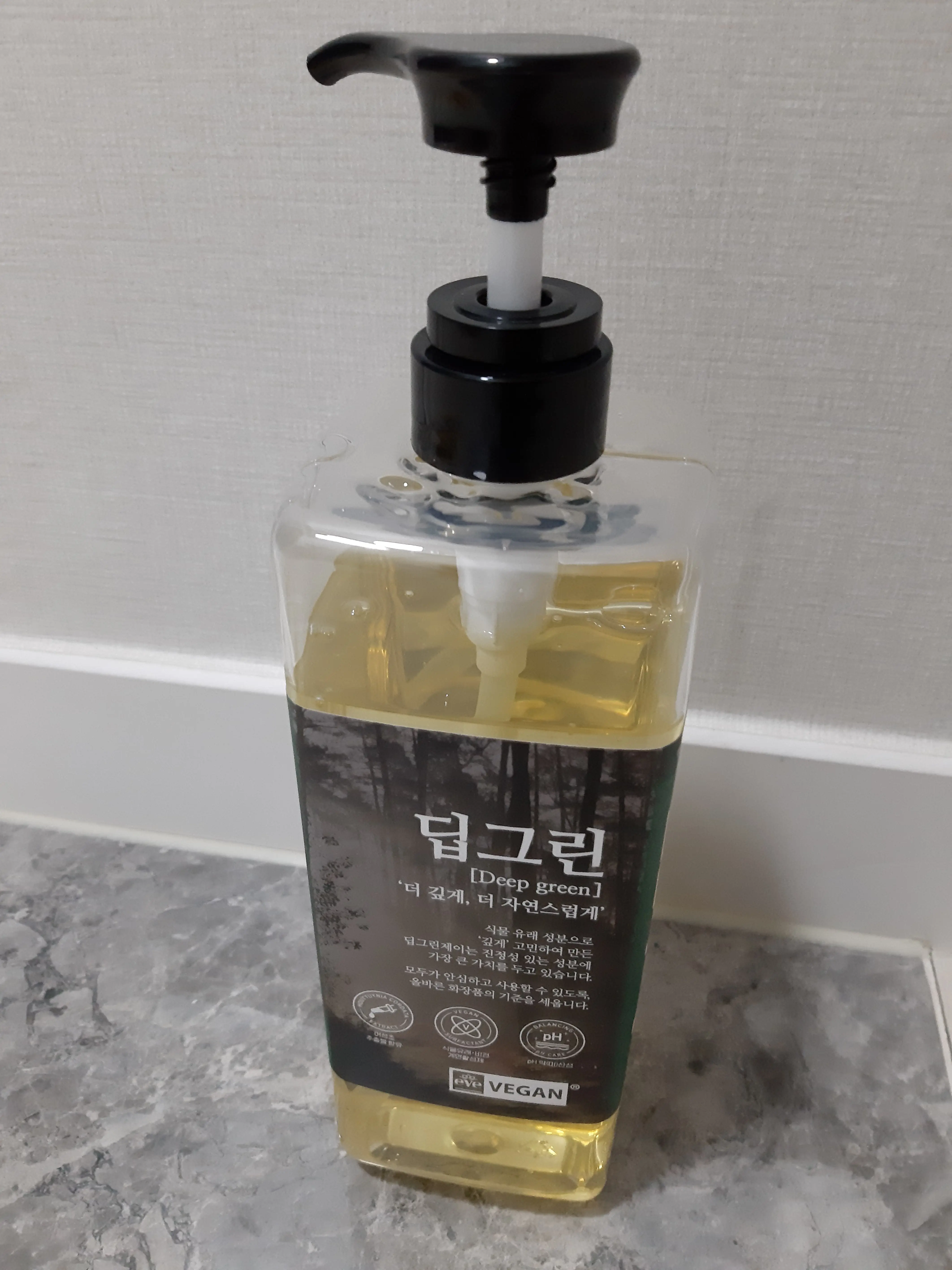 선택된 언니의파우치 리뷰 이미지 - [딥그린제이 어성초 샴푸 [무향]]