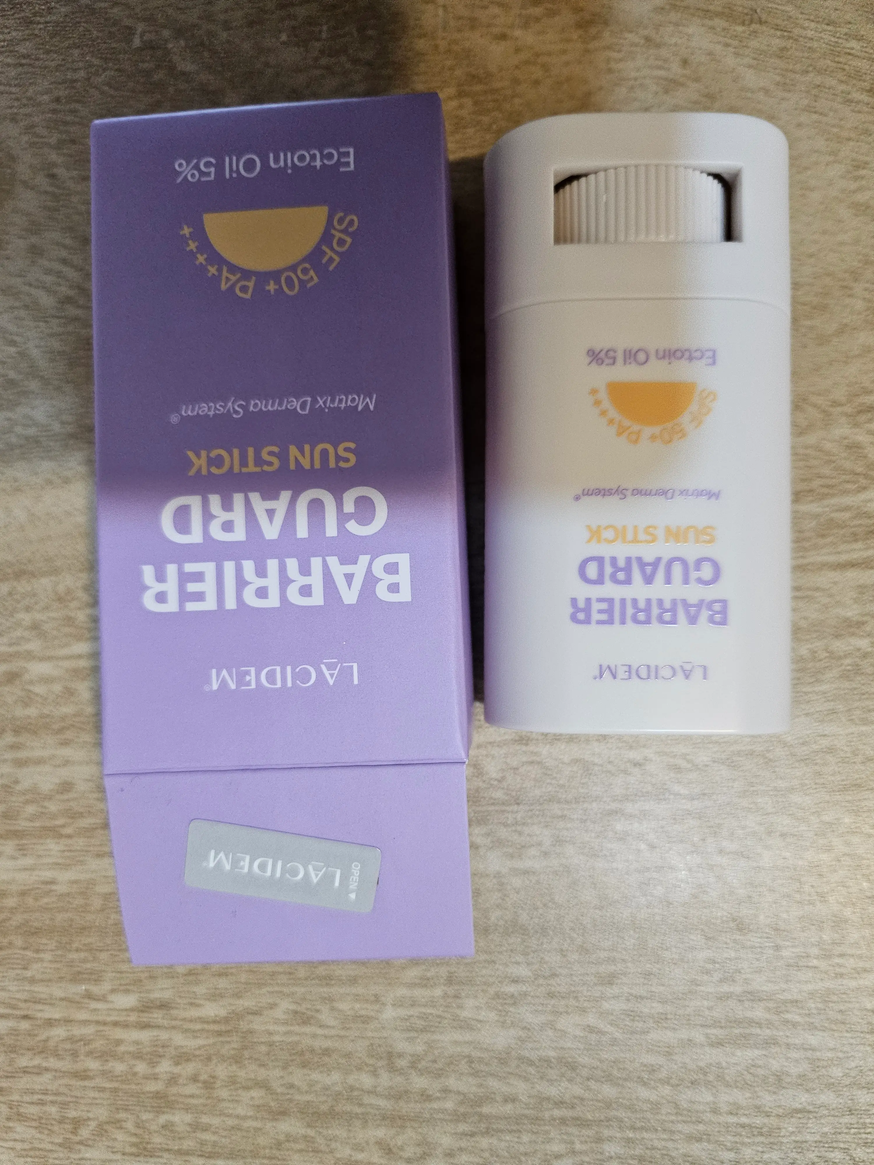 선택된 언니의파우치 리뷰 이미지 - [엑토인 오일 5프로 베리어 가드 선 스틱]