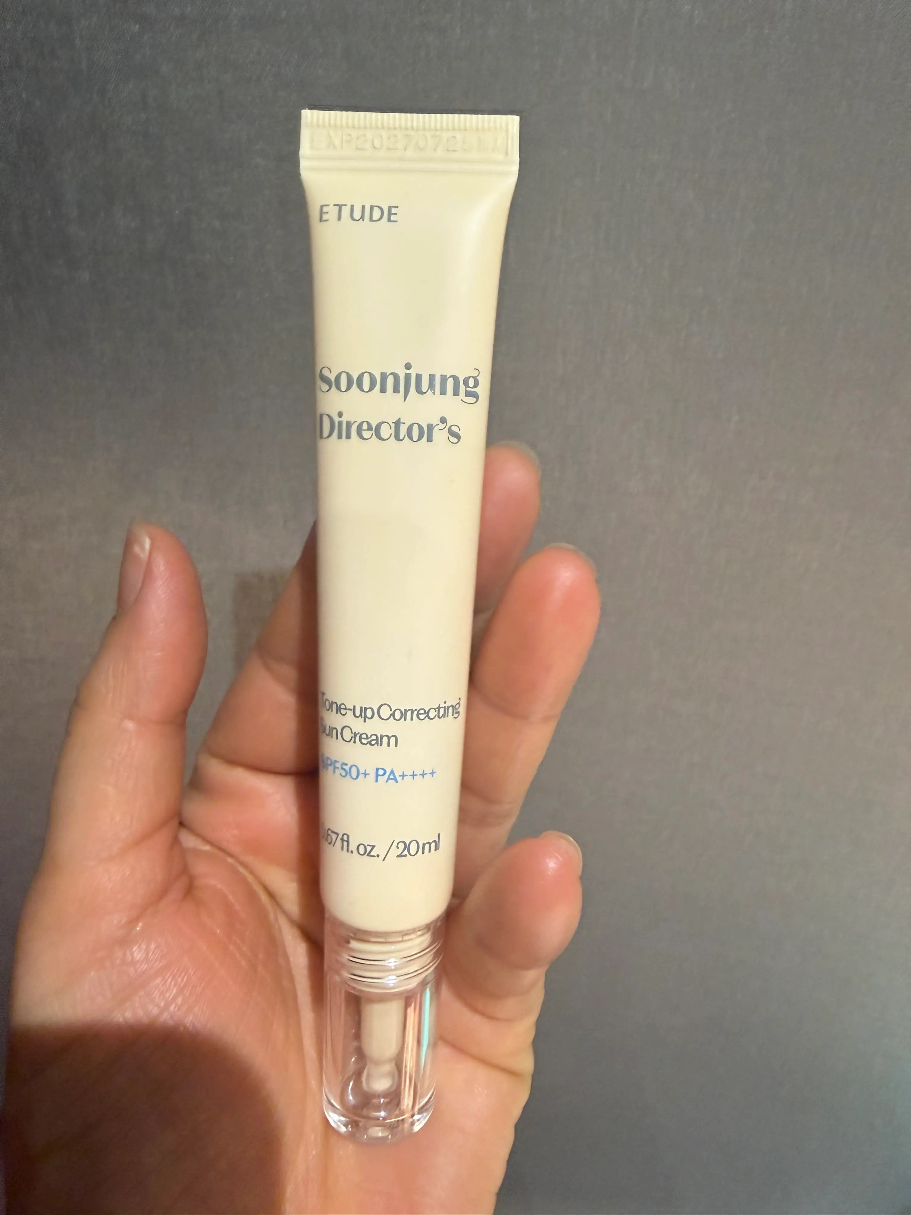 선택된 언니의파우치 리뷰 이미지 - [순정 디렉터 톤업 수정 선크림]