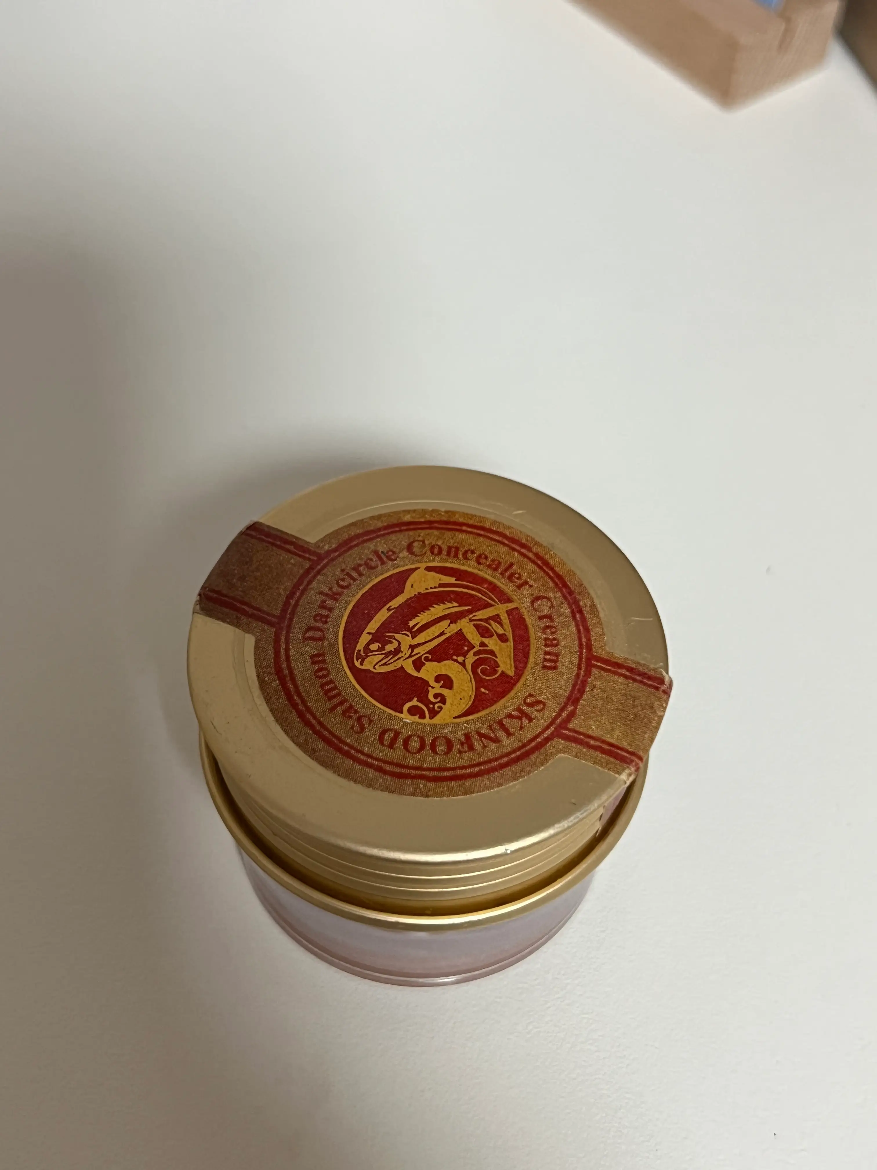 선택된 언니의파우치 리뷰 이미지 - [연어 다크서클 컨실러 크림]