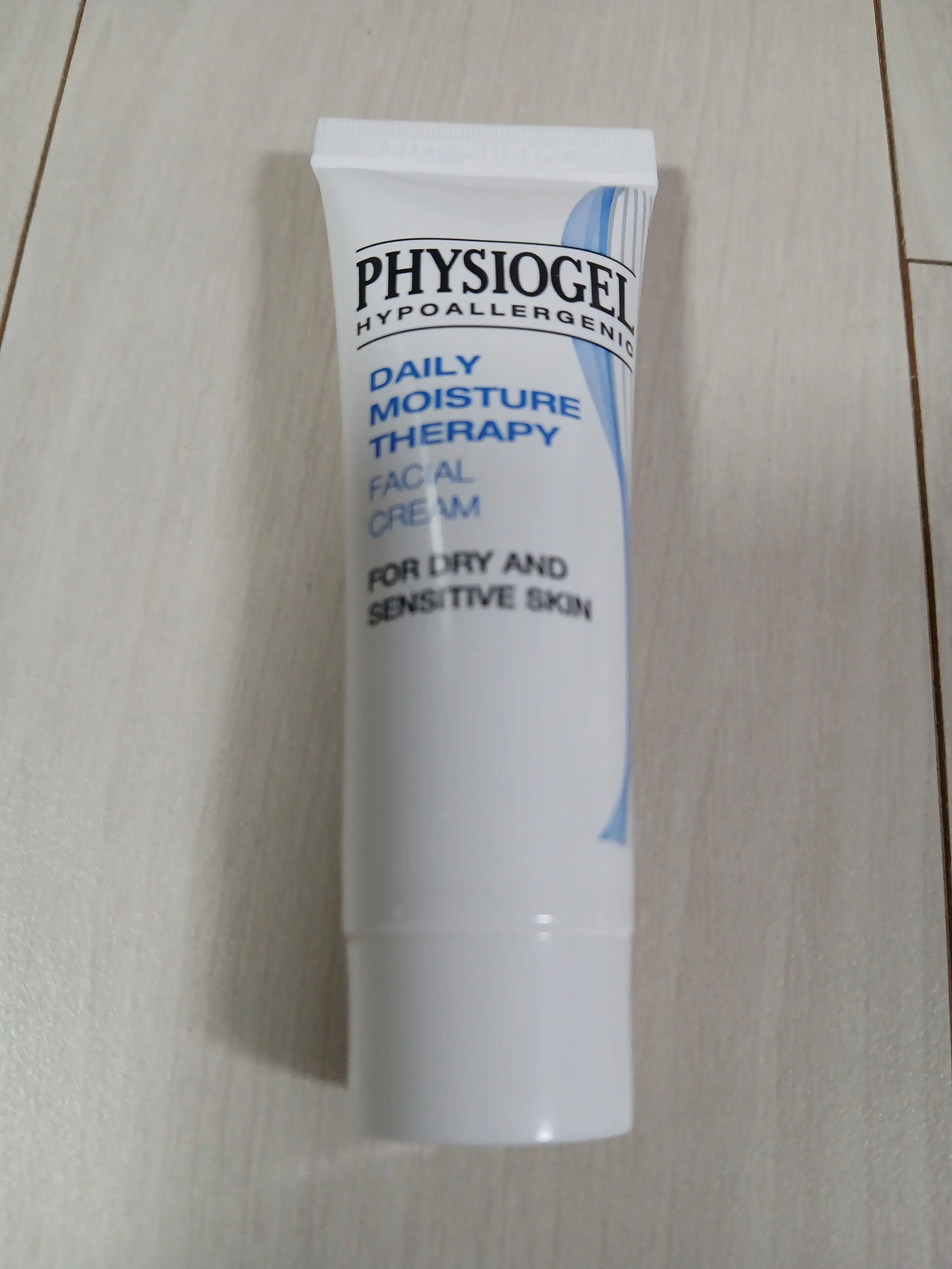 선택된 언니의파우치 리뷰 이미지 - [데일리 모이스쳐 테라피 페이셜 크림]