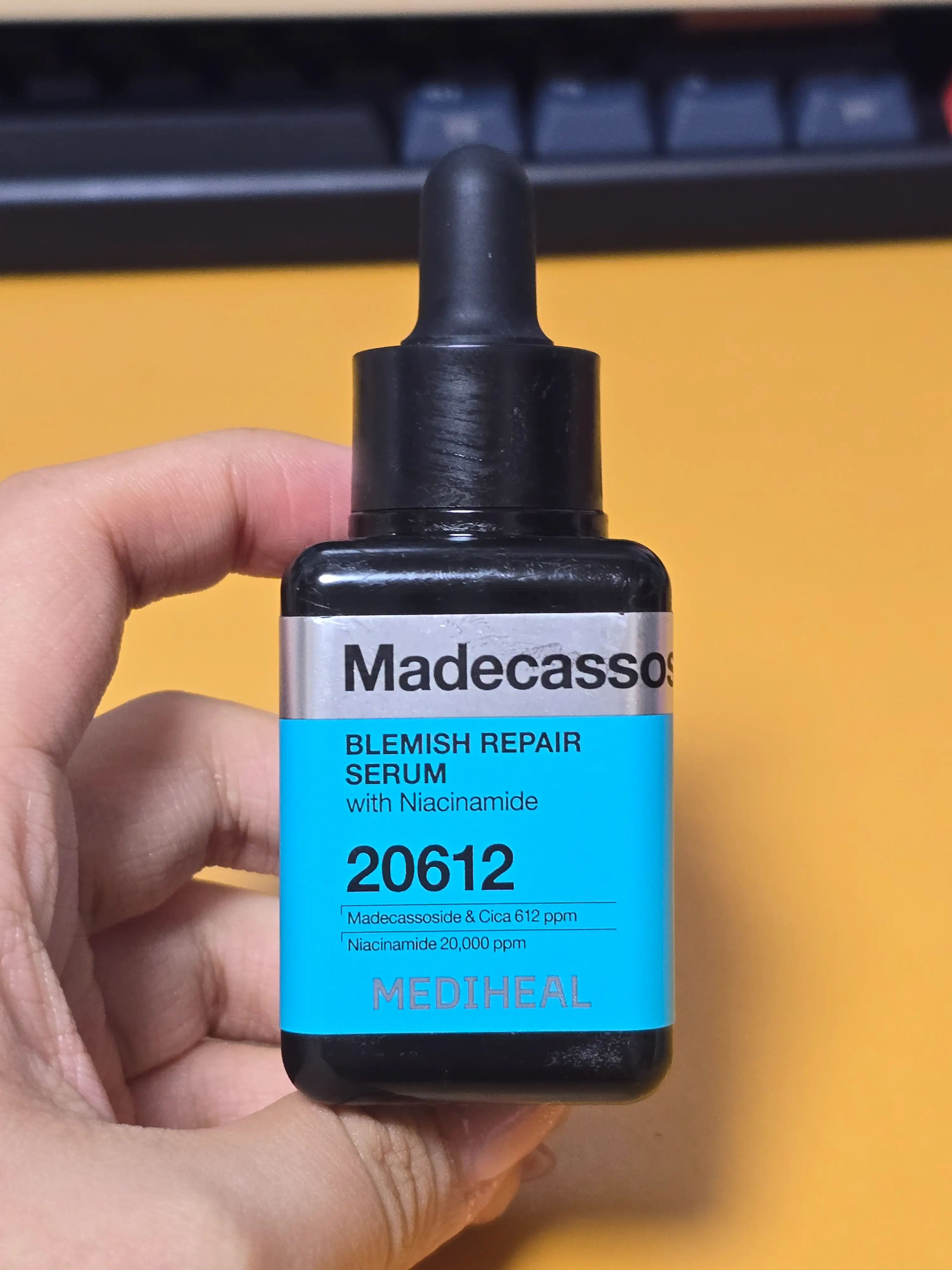 선택된 언니의파우치 리뷰 이미지 - [마데카소사이드 흔적 리페어 세럼]