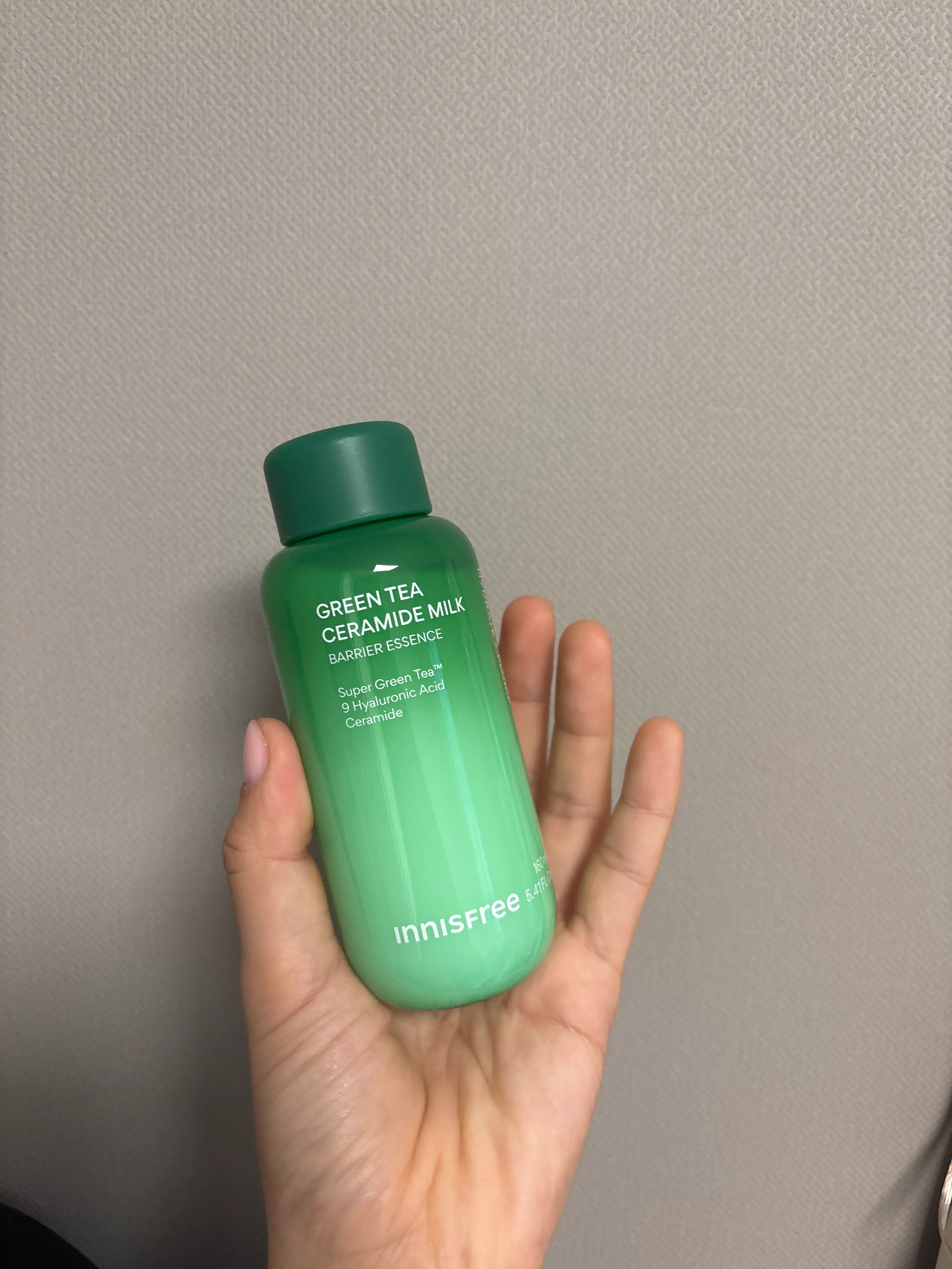 선택된 언니의파우치 리뷰 이미지 - [그린티 세라마이드 밀크 베리어 에센스]