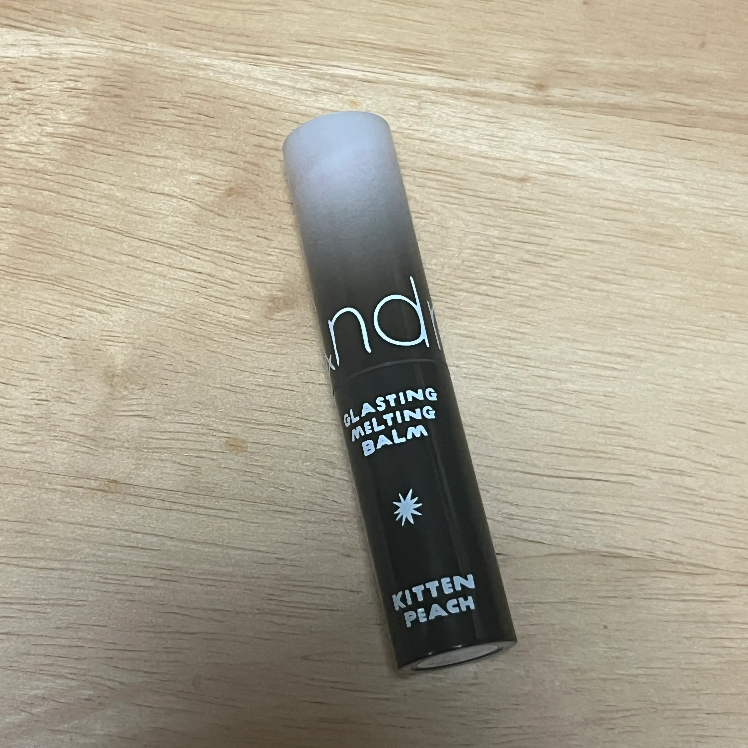 선택된 언니의파우치 리뷰 이미지 - [(이나피스퀘어 블랙 스펙트럼 에디션) 글래스팅 멜팅 밤]