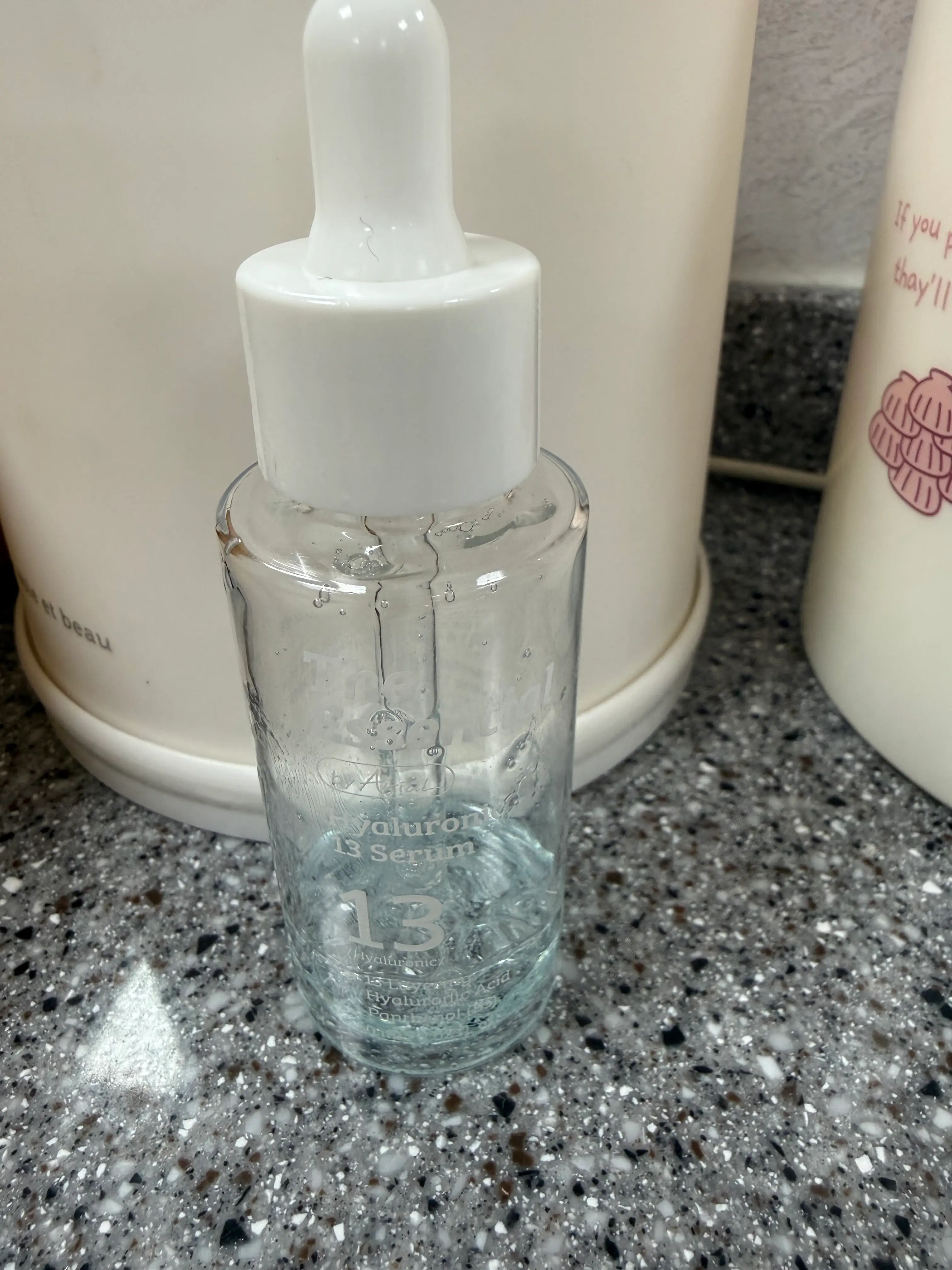 선택된 언니의파우치 리뷰 이미지 - [더 에센셜 바이 아리얼 히알루로닉 13 세럼]