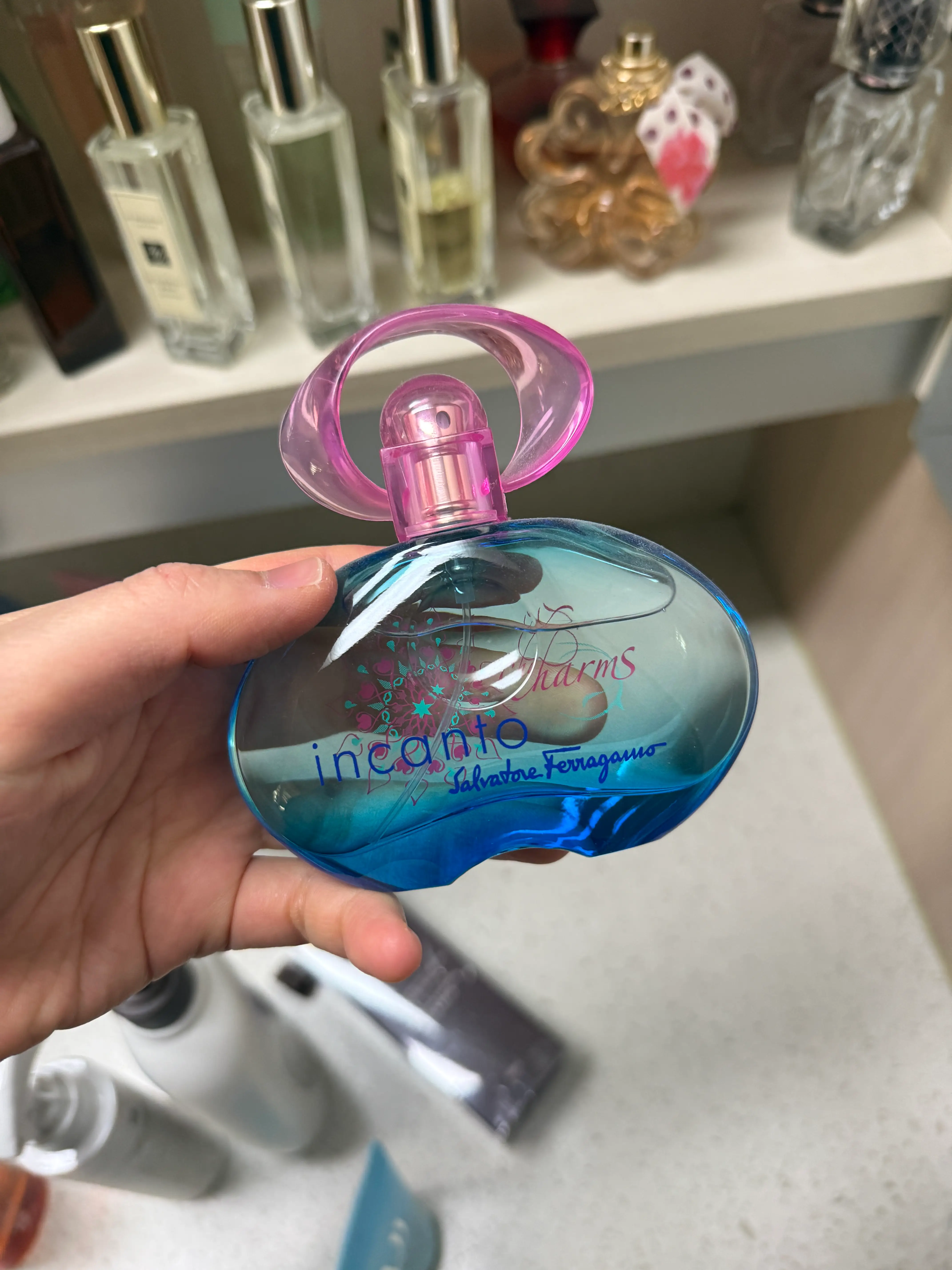 선택된 언니의파우치 리뷰 이미지 - [인칸토 참 오드뚜왈렛]