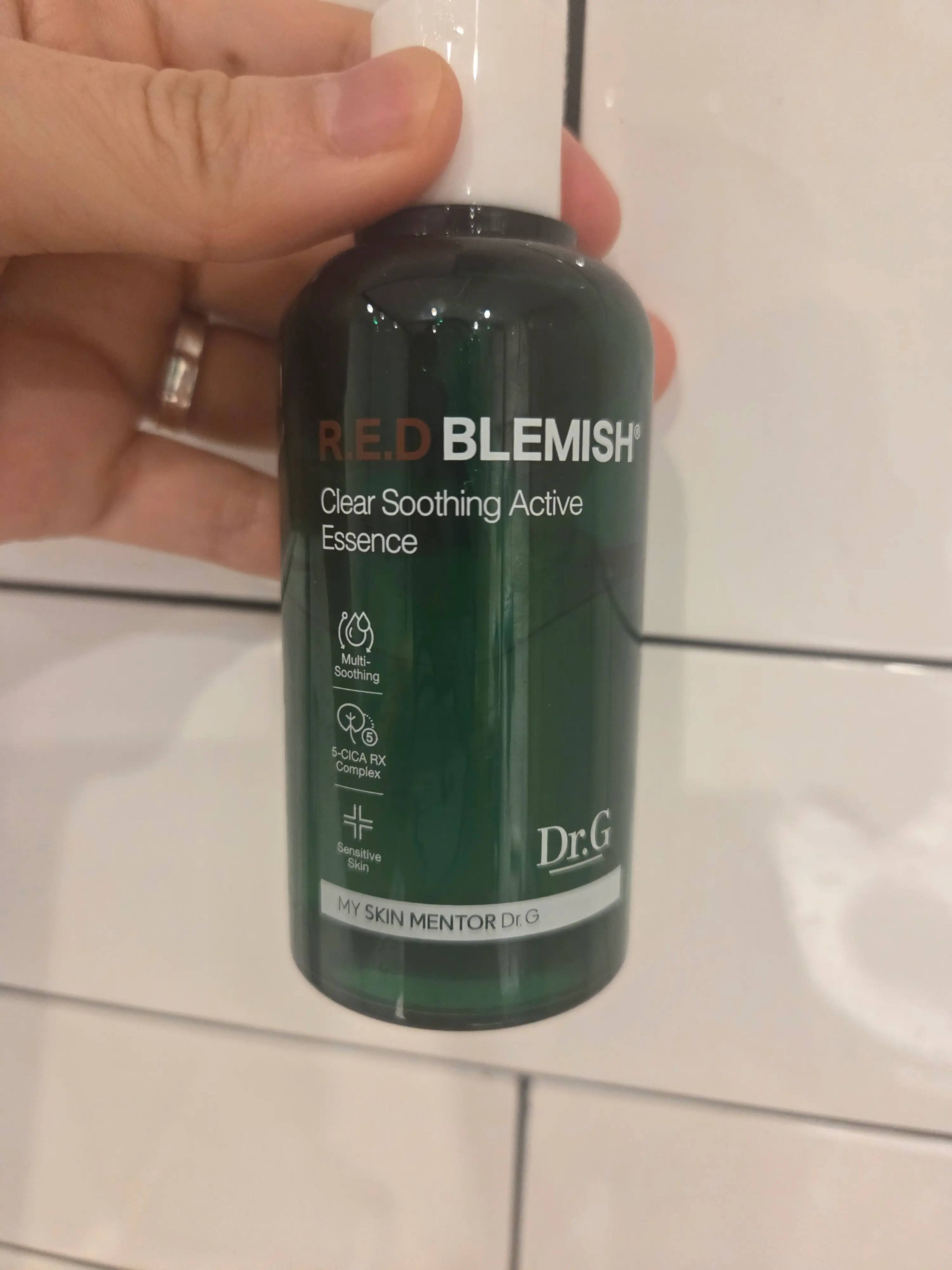 선택된 언니의파우치 리뷰 이미지 - [레드 블레미쉬 클리어 수딩 액티브 에센스]