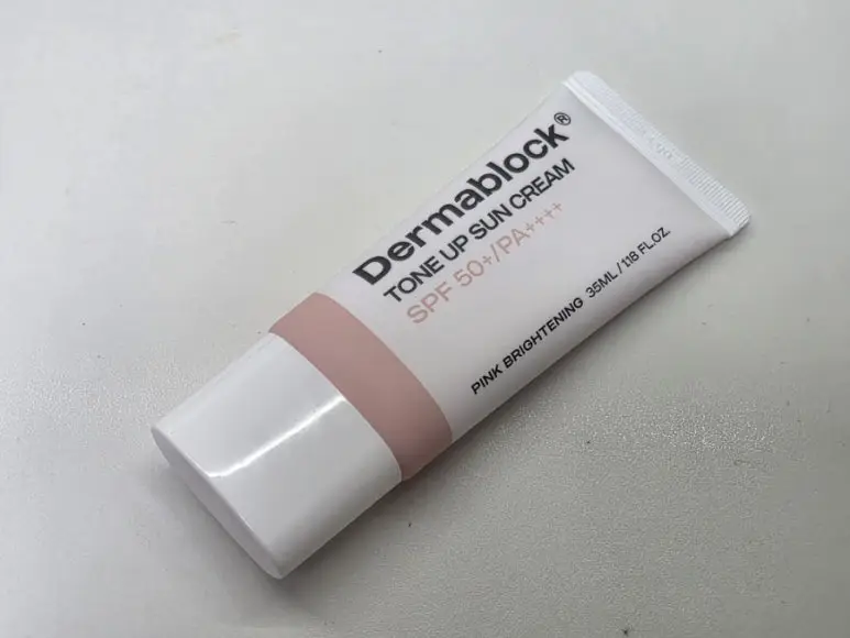 선택된 언니의파우치 리뷰 이미지 - [톤업 선크림]