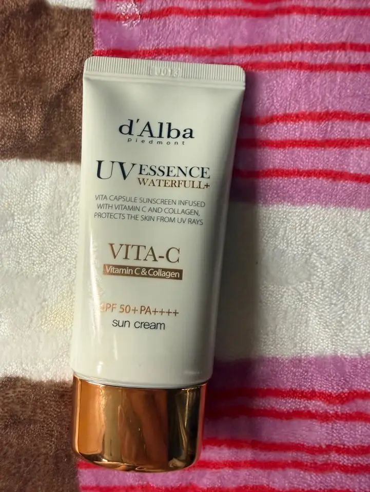 선택된 언니의파우치 리뷰 이미지 - [비타 캡슐 안티에이징 선크림]