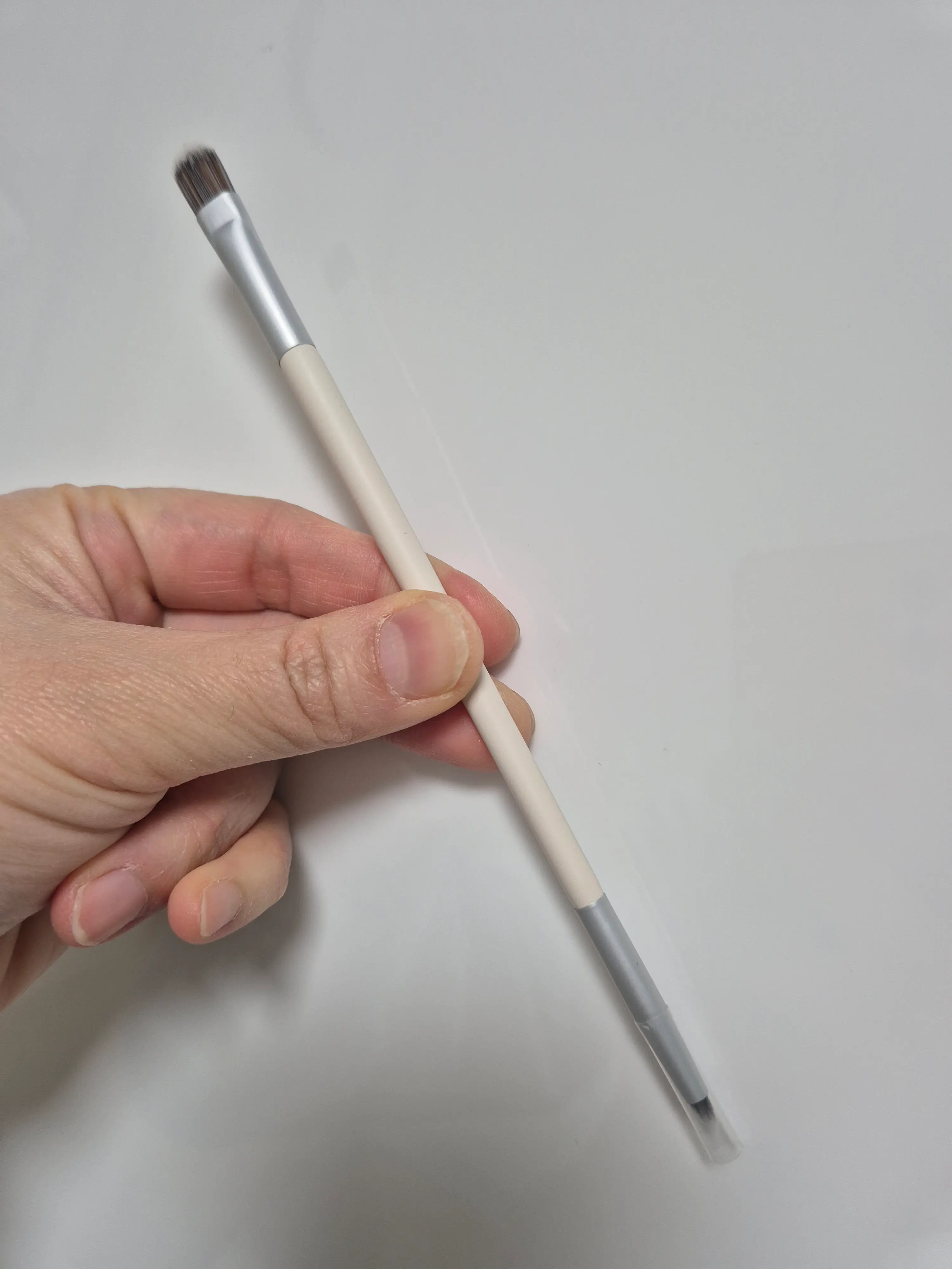 선택된 언니의파우치 리뷰 이미지 - [듀얼 컨실러 브러시 810]