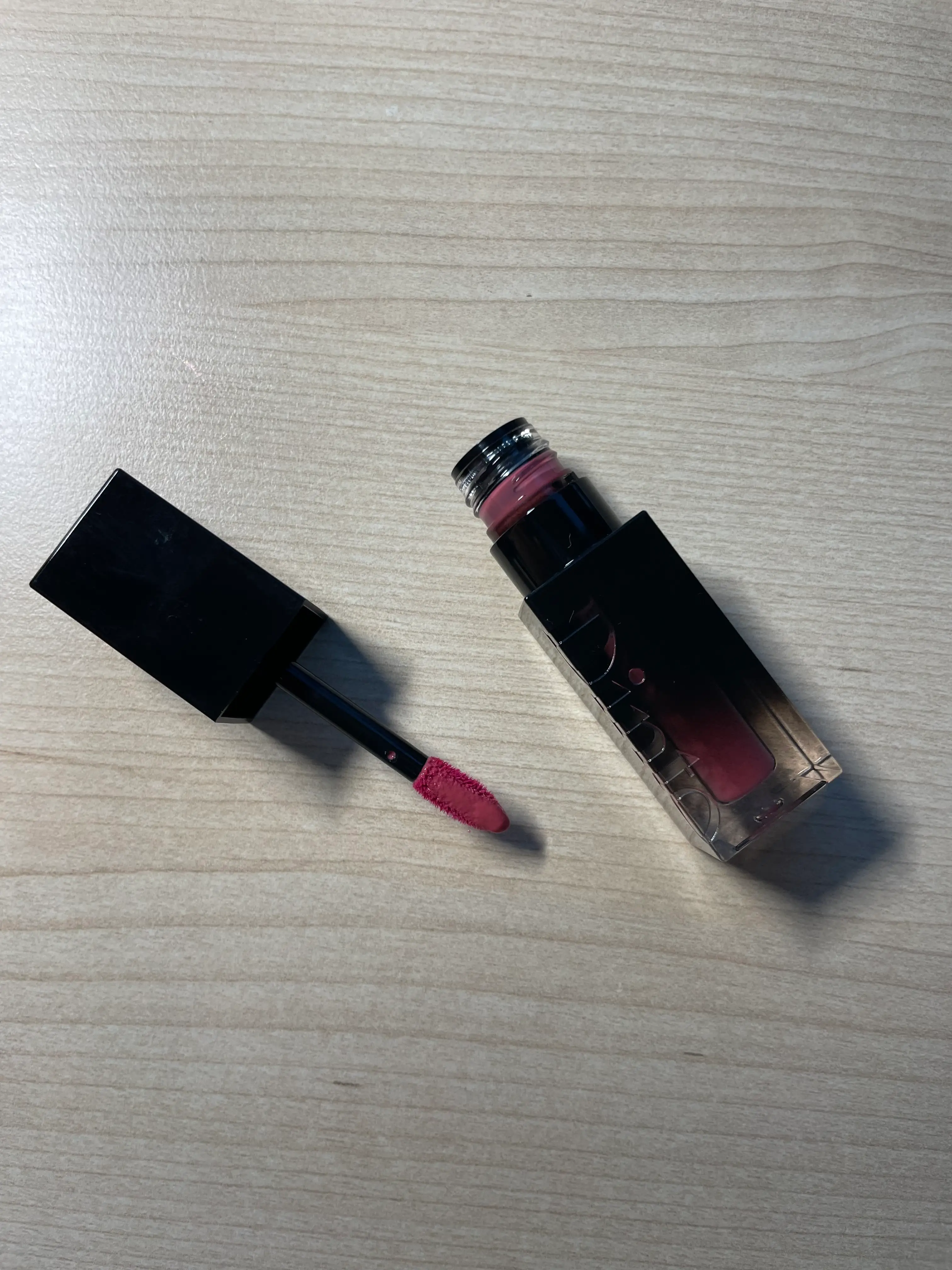 선택된 언니의파우치 리뷰 이미지 - [(벚꽃 에디션) 블러글로이 립 틴트]