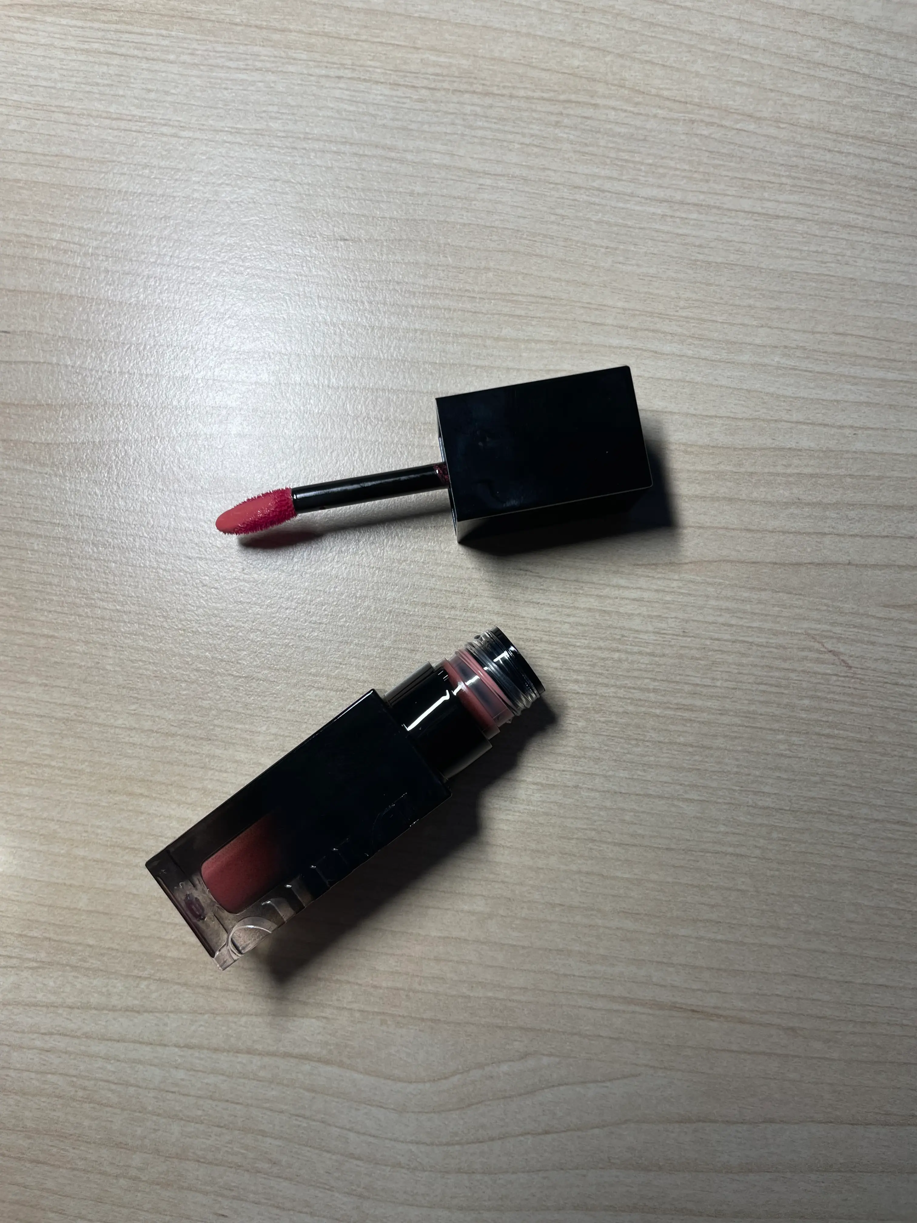 선택된 언니의파우치 리뷰 이미지 - [(벚꽃 에디션) 블러글로이 립 틴트]