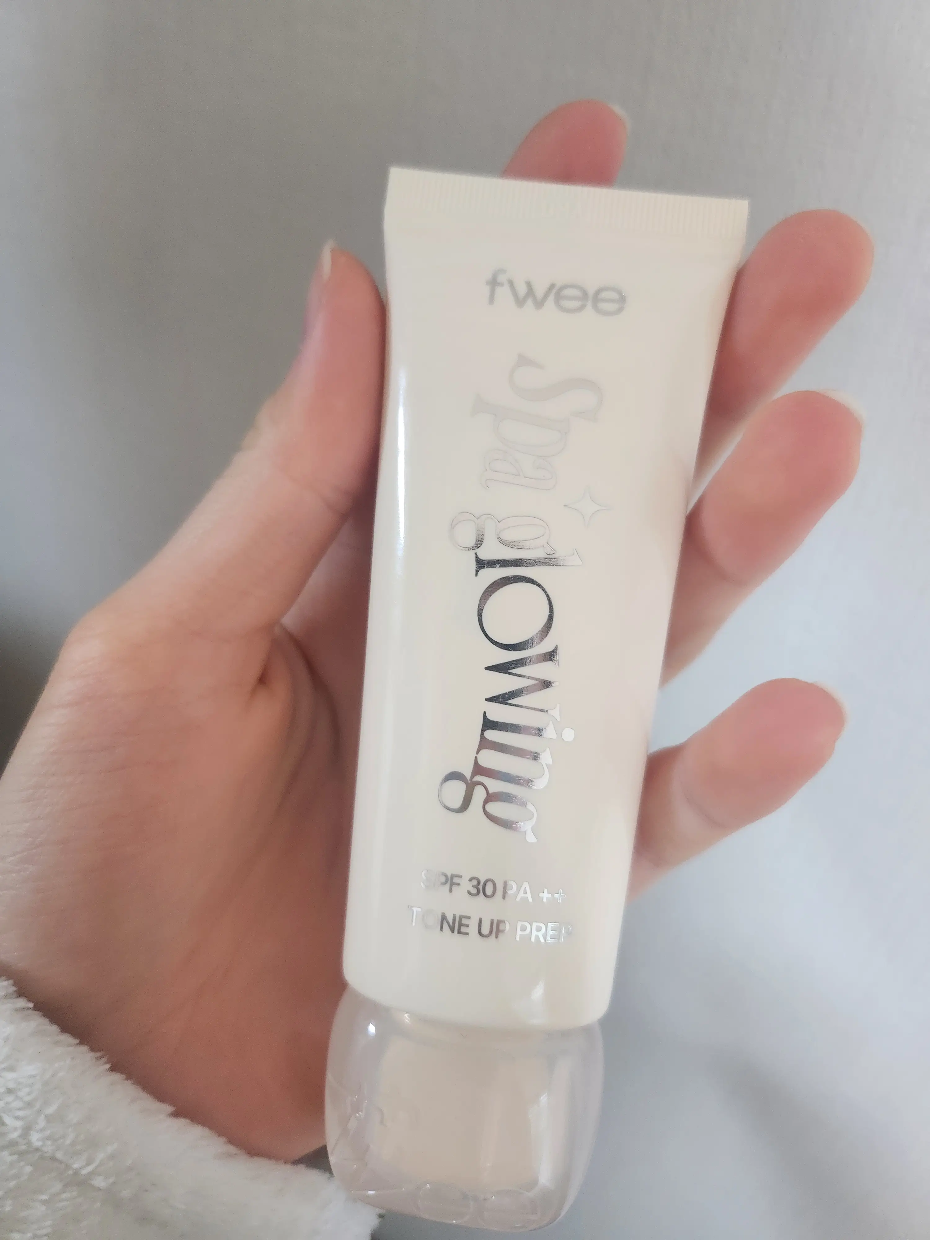 선택된 언니의파우치 리뷰 이미지 - [스파 글로잉 UV 톤업 베이스]