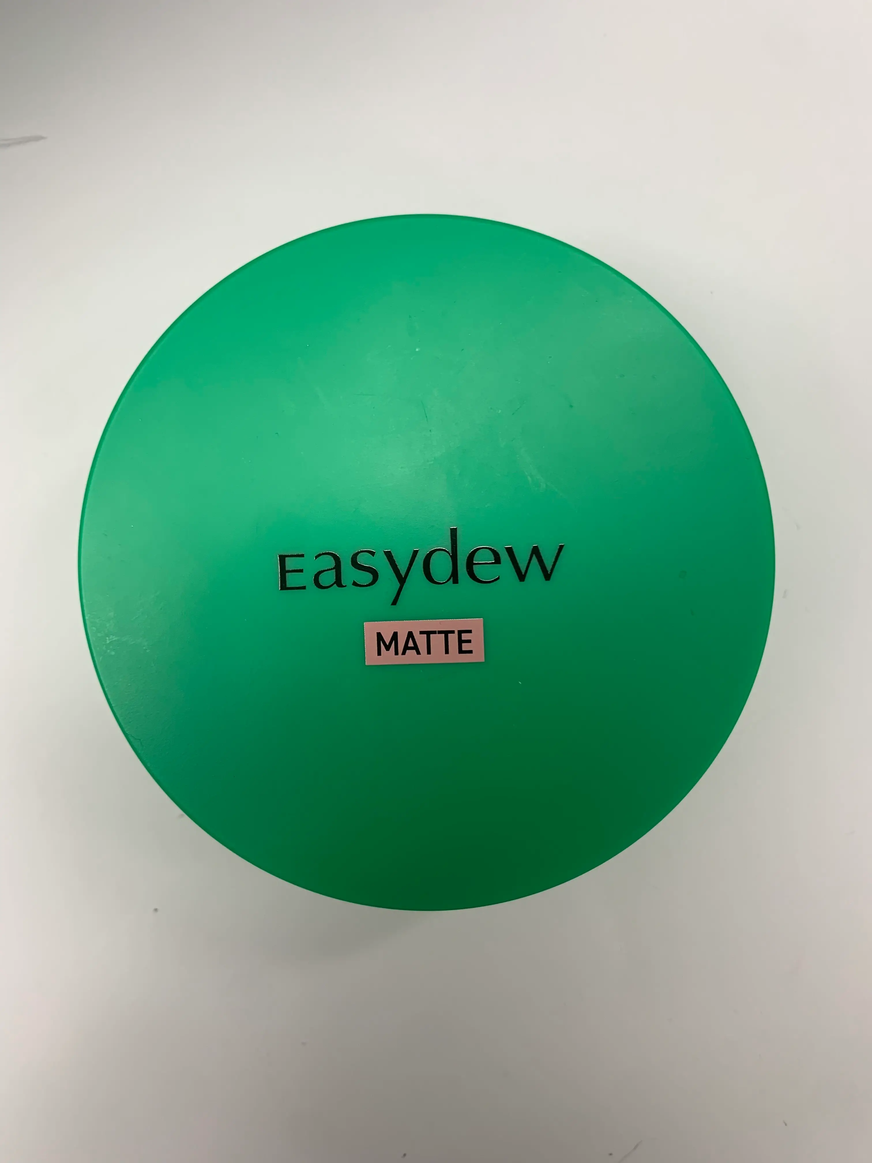 선택된 언니의파우치 리뷰 이미지 - [멜라 비 토닝 매트 커버 팩트]