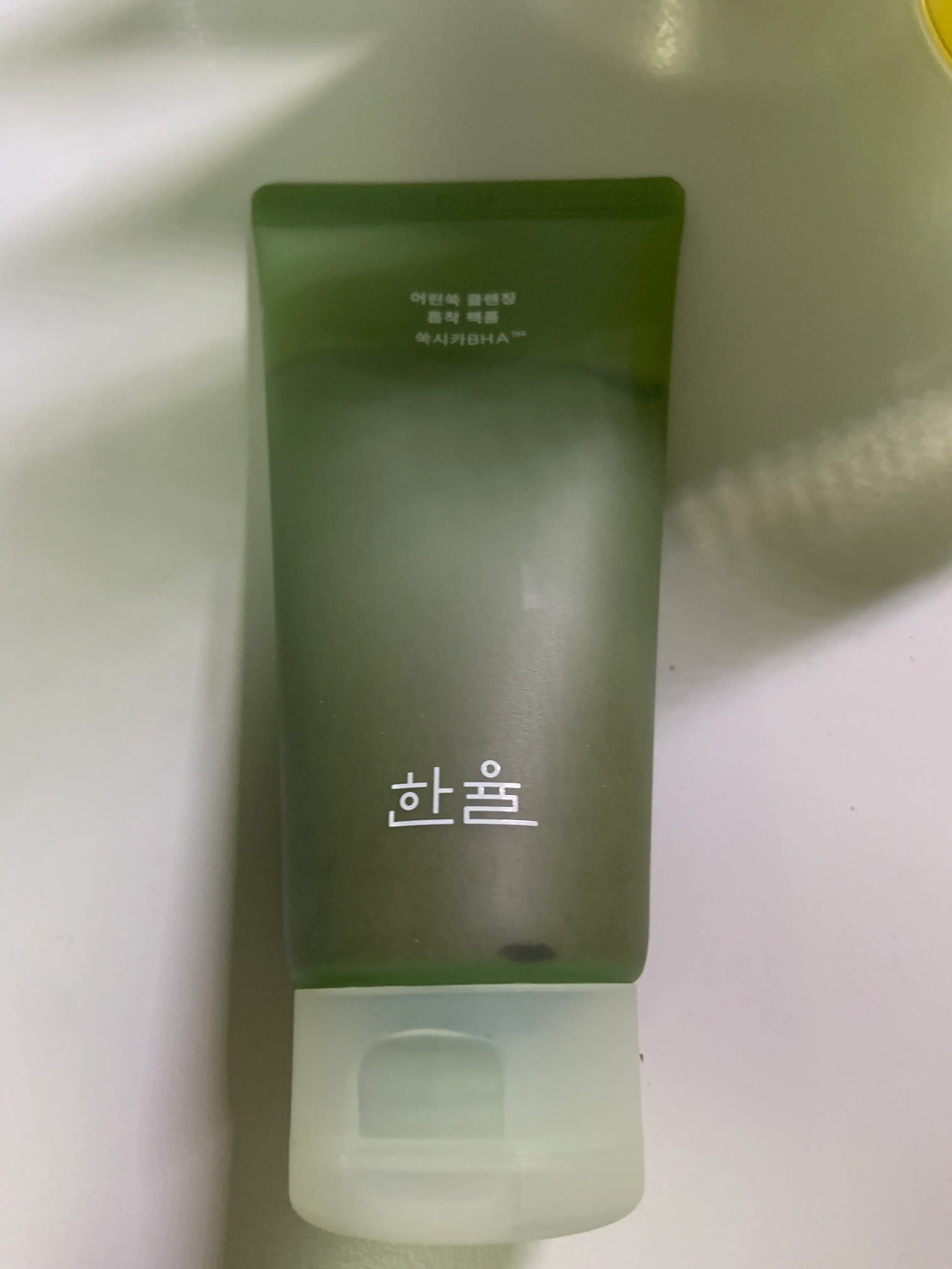 선택된 언니의파우치 리뷰 이미지 - [어린쑥 클렌징 흡착 팩폼]