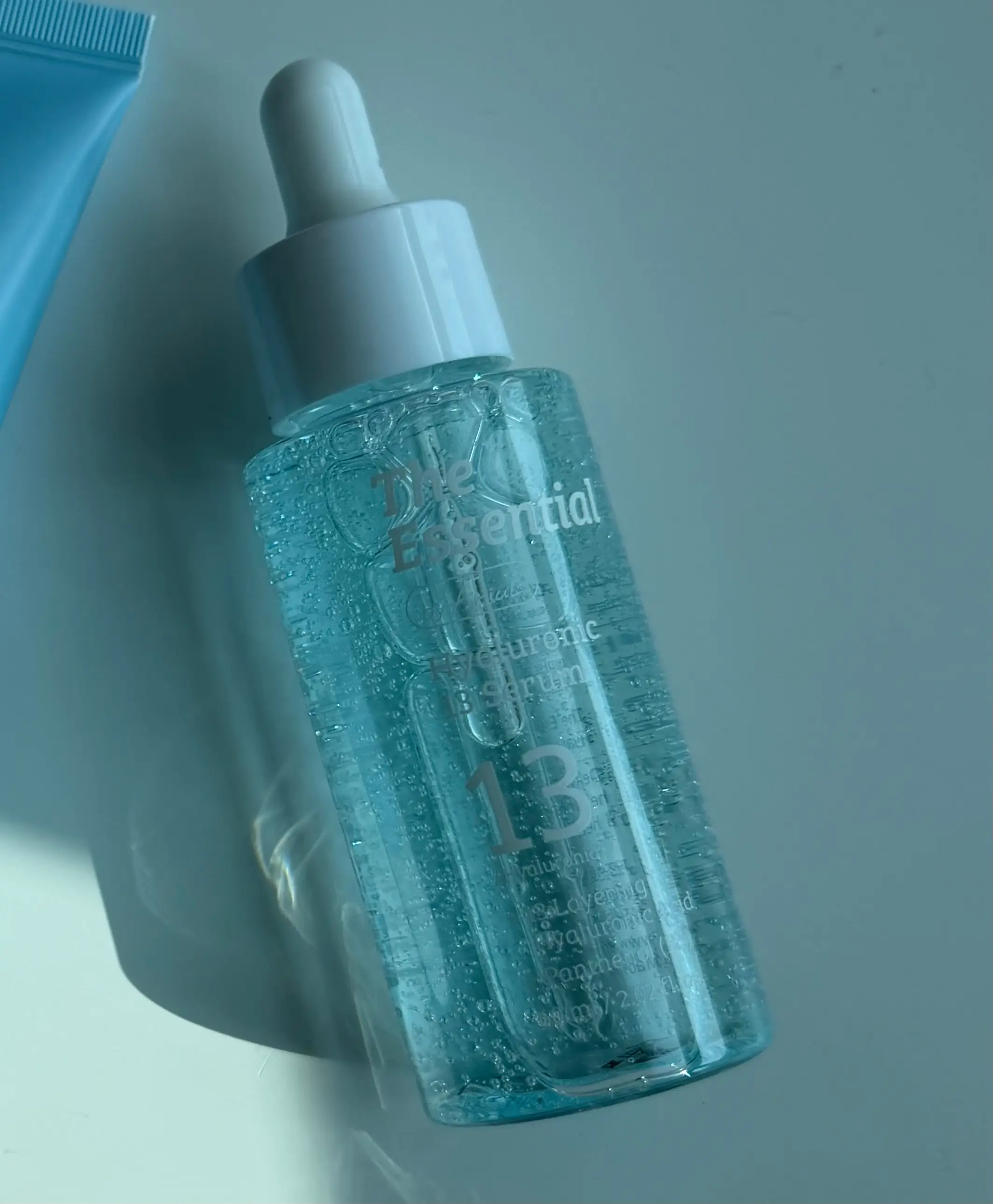 선택된 언니의파우치 리뷰 이미지 - [더 에센셜 바이 아리얼 히알루로닉 13 세럼]