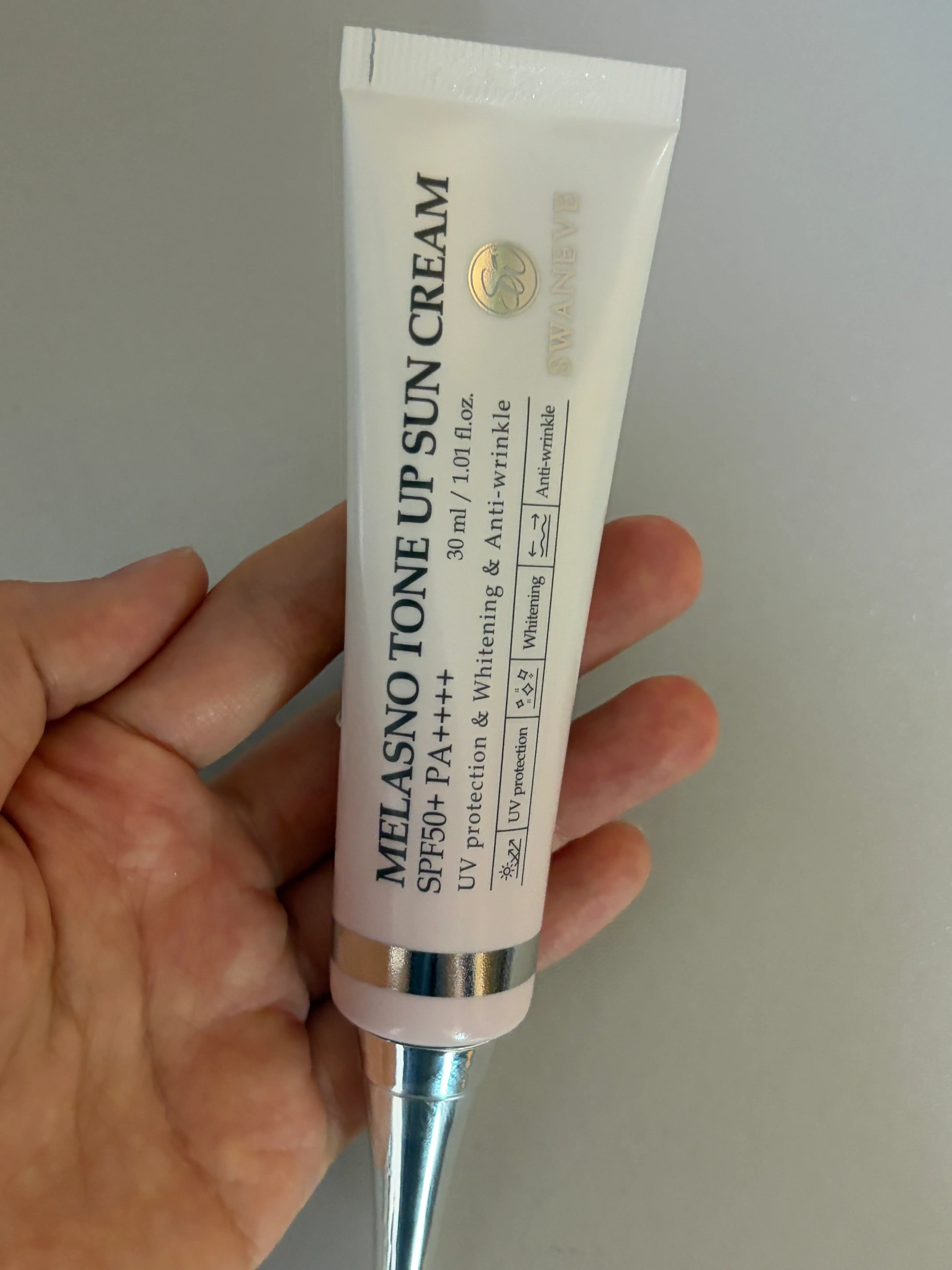 선택된 언니의파우치 리뷰 이미지 - [멜라즈노 톤업 선크림]