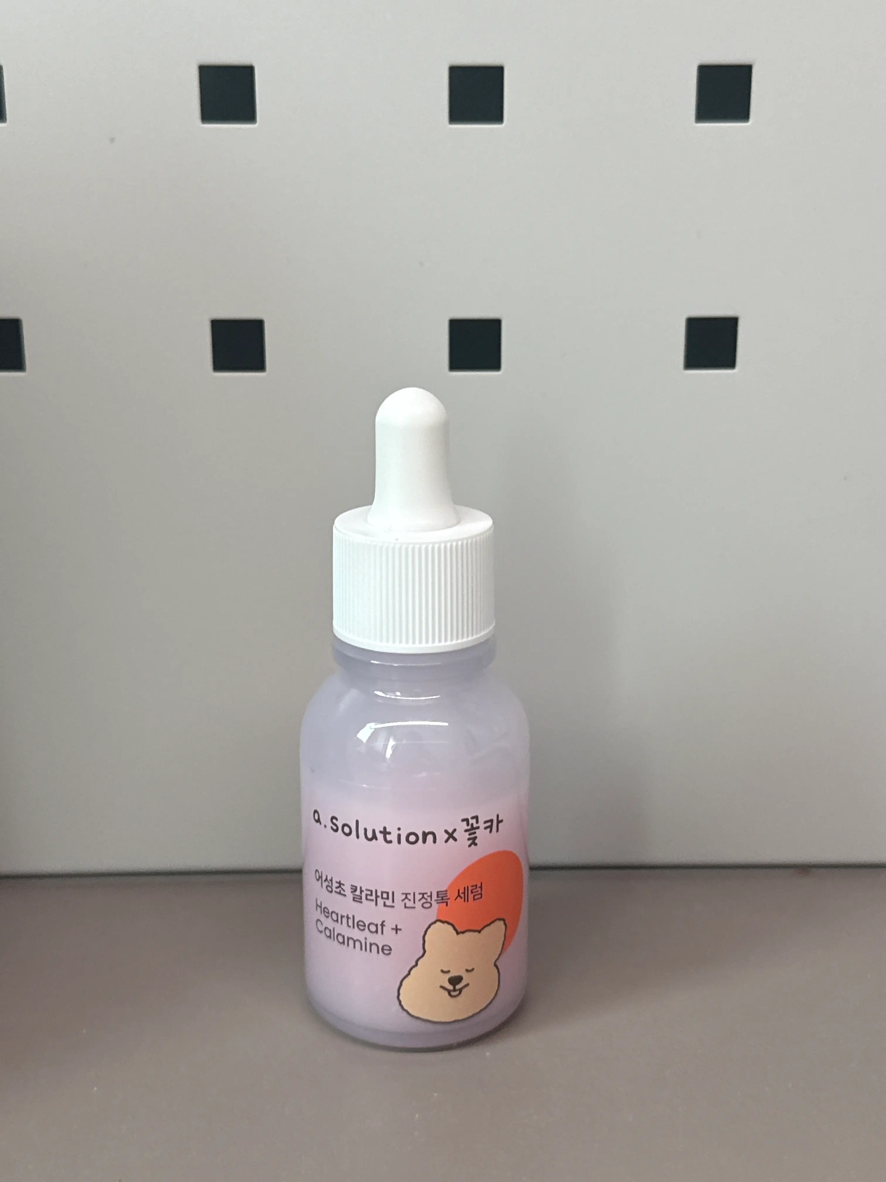 선택된 언니의파우치 리뷰 이미지 - [(에이솔루션X꽃카) 어성초 칼라민 진정톡 세럼]
