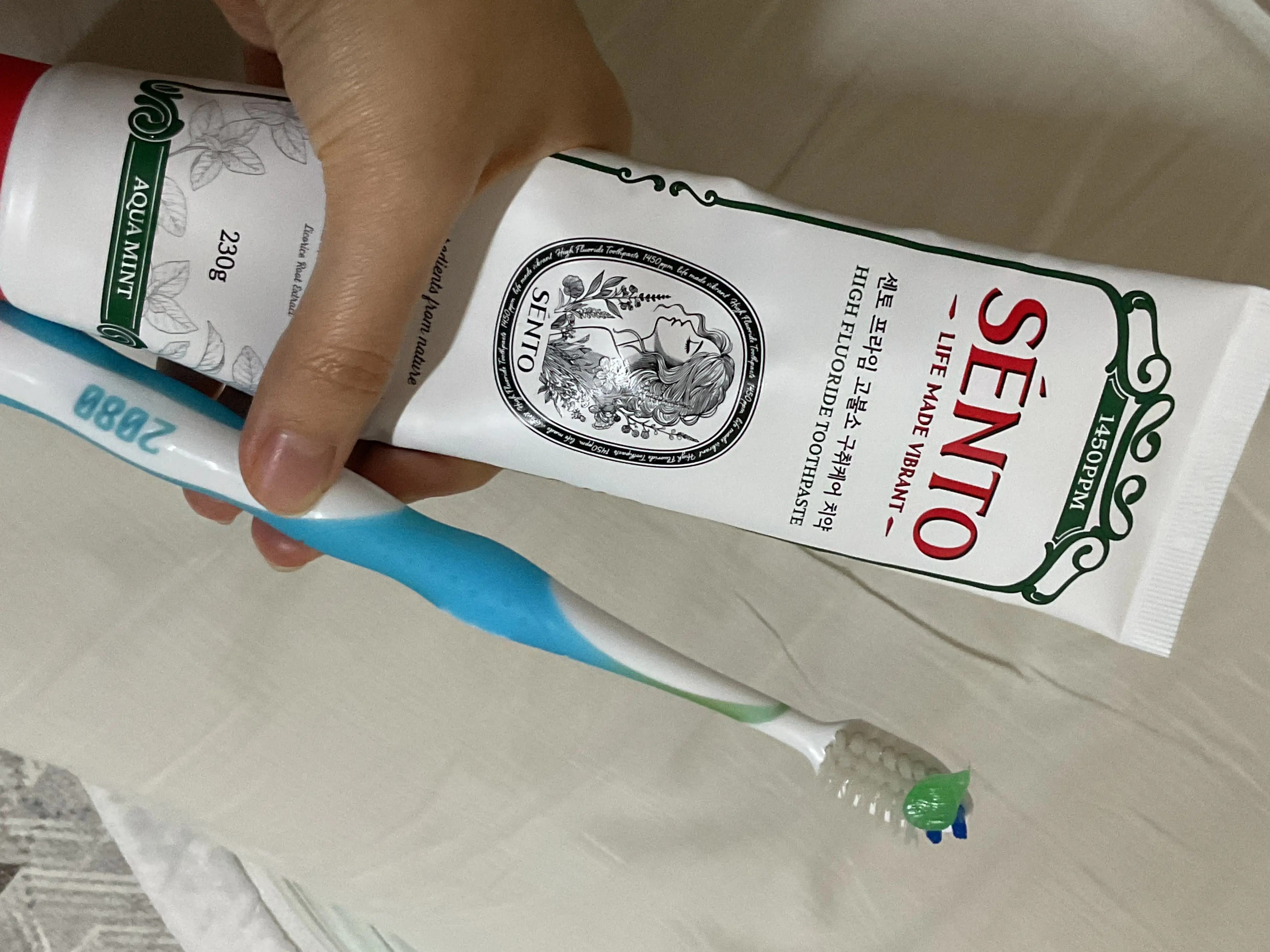 선택된 언니의파우치 리뷰 이미지 - [프라임 고불소 구취케어 치약 [아쿠아민트]]