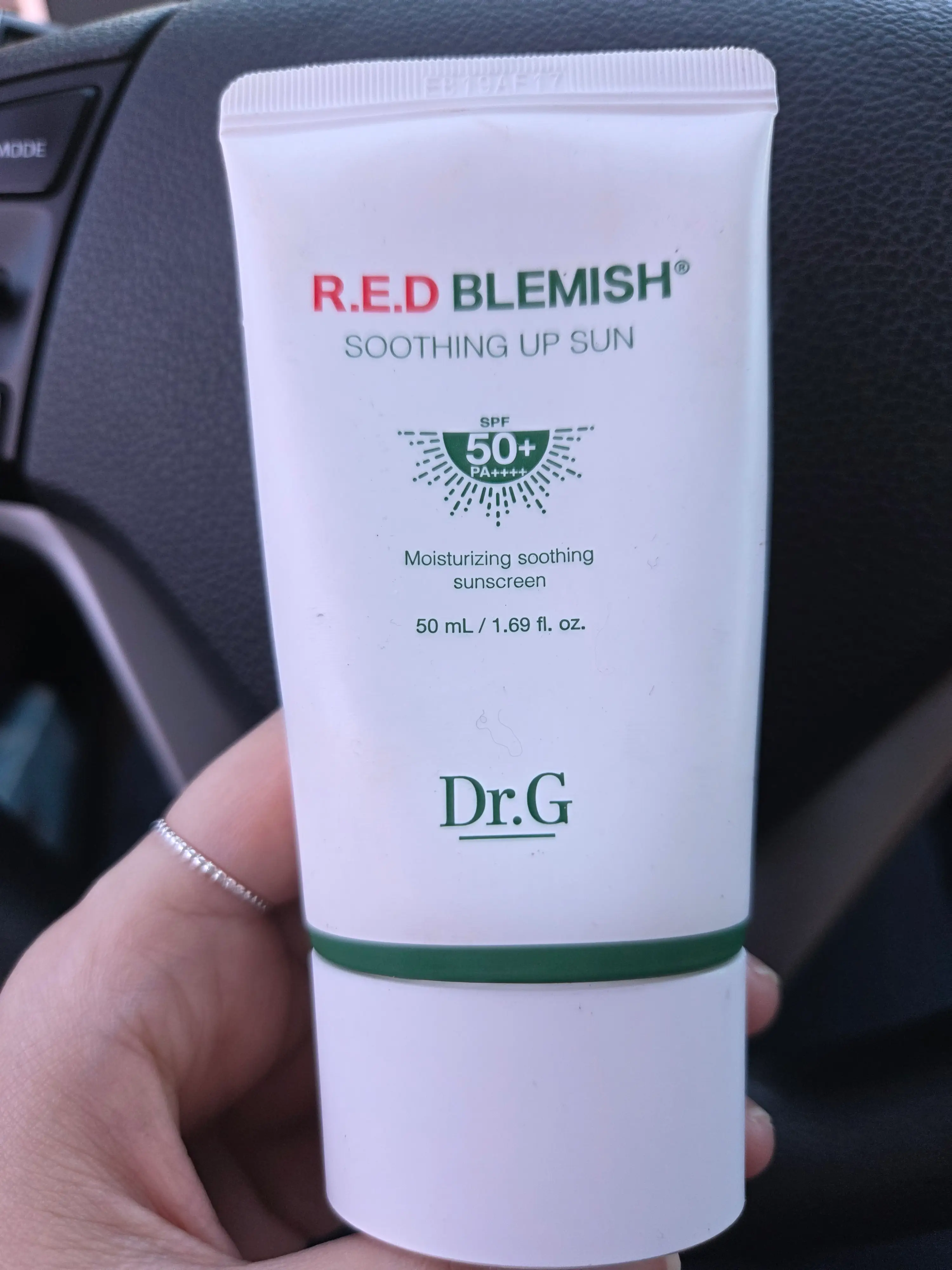 선택된 언니의파우치 리뷰 이미지 - [레드 블레미쉬 수딩 업 선]