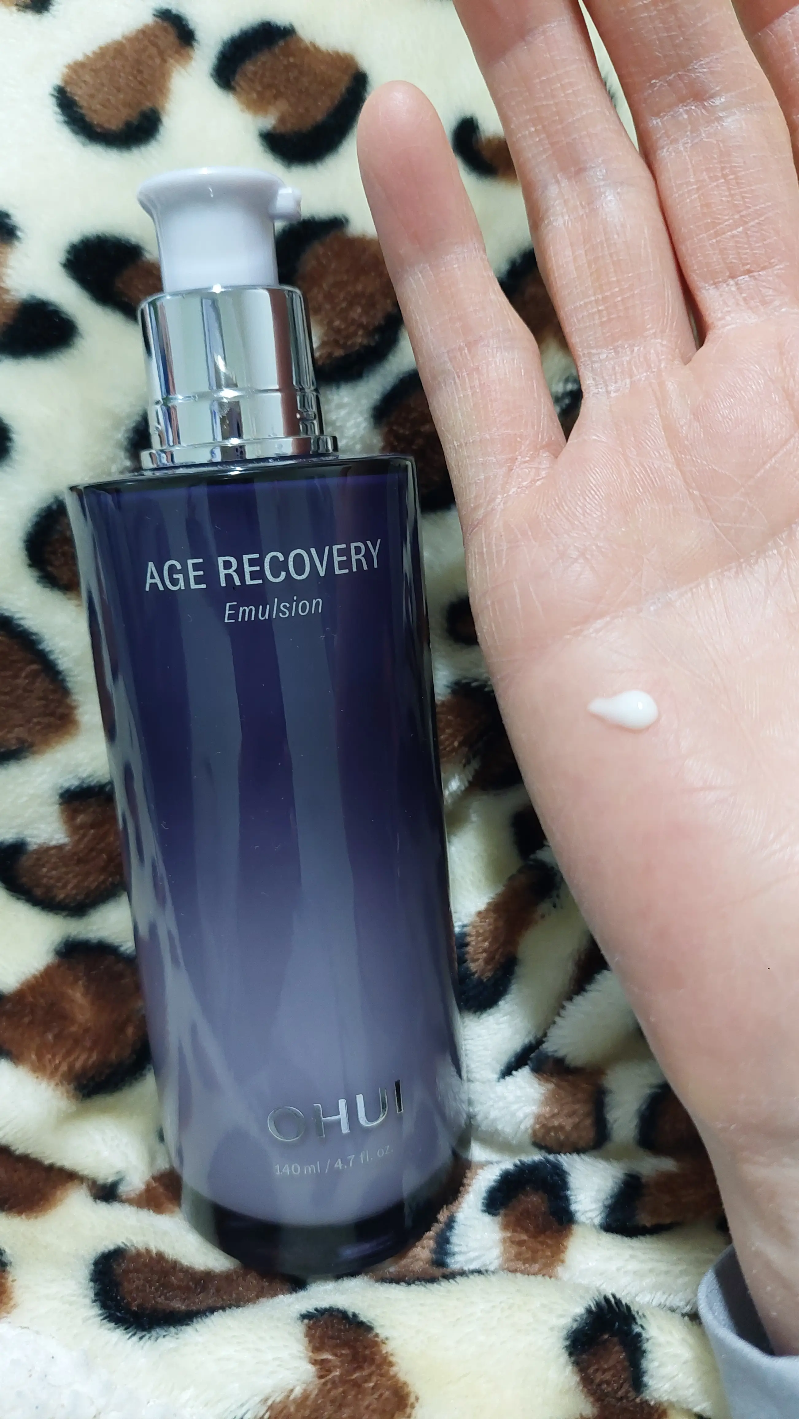 선택된 언니의파우치 리뷰 이미지 - [에이지 리커버리 에멀전]