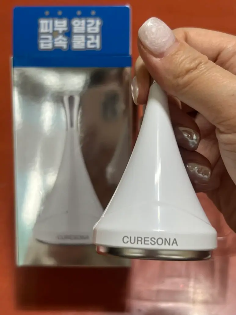 선택된 언니의파우치 리뷰 이미지 - [큐어소나 쿨링코드 더마쿨러]