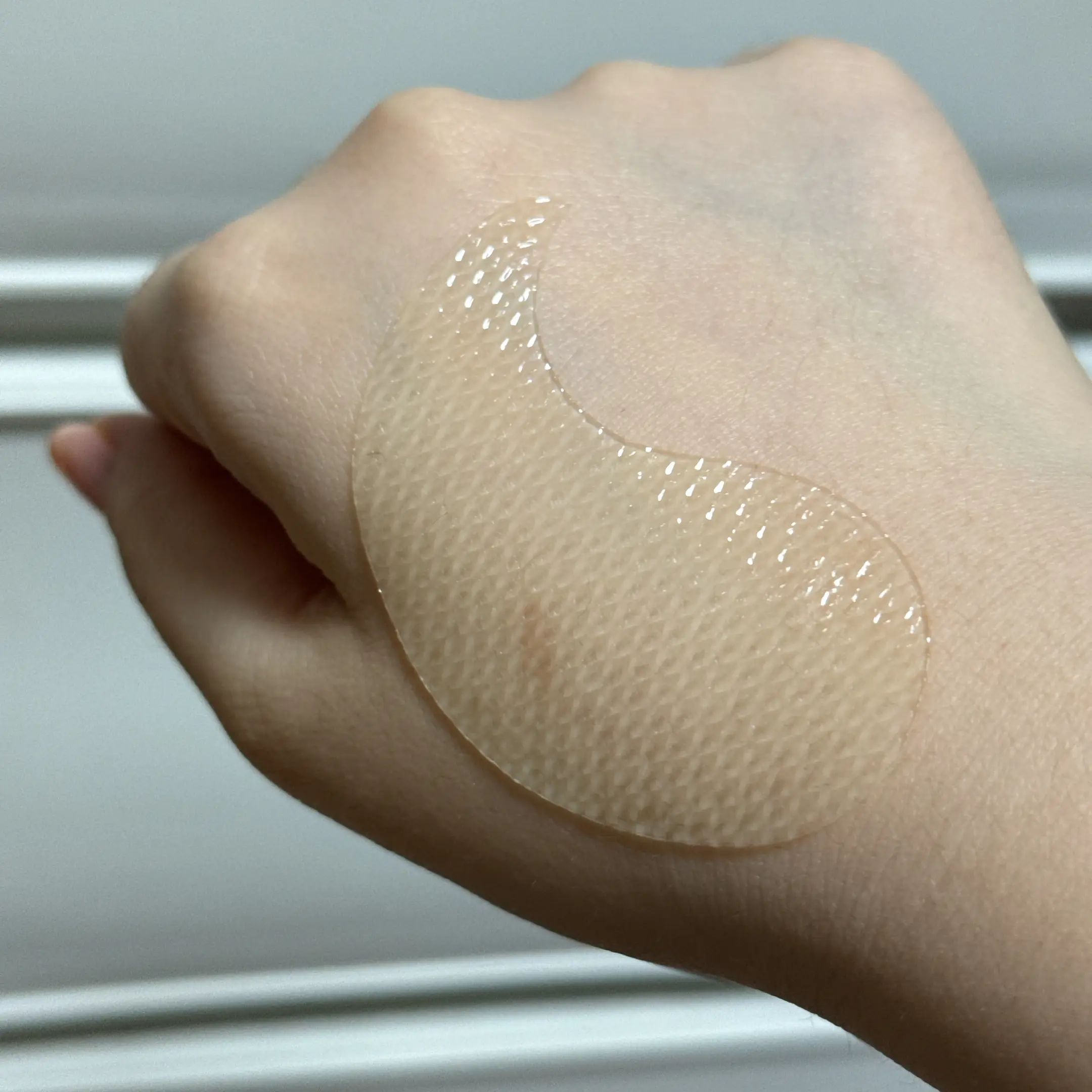 선택된 언니의파우치 리뷰 이미지 - [청귤 비타C 수분 아이 패치 알파]