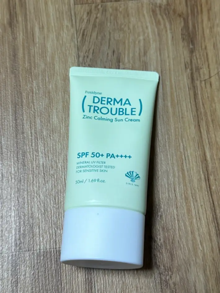 선택된 언니의파우치 리뷰 이미지 - [더마 트러블 징크 카밍 선크림]