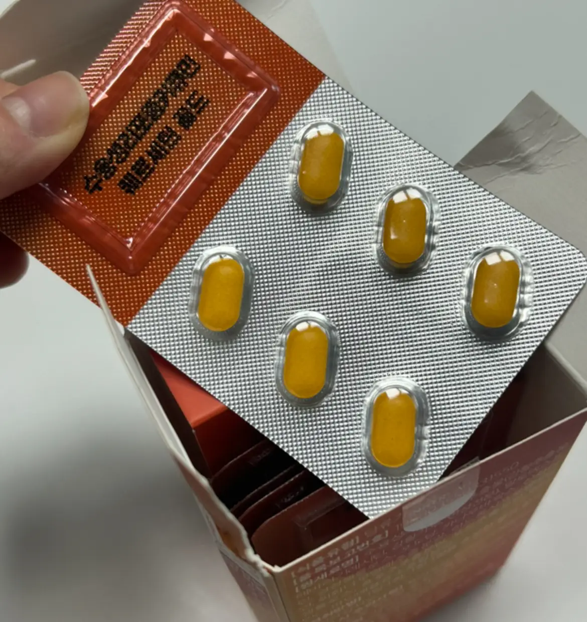 선택된 언니의파우치 리뷰 이미지 - [수용성 리포좀 커큐민 퀘르세틴 골드]