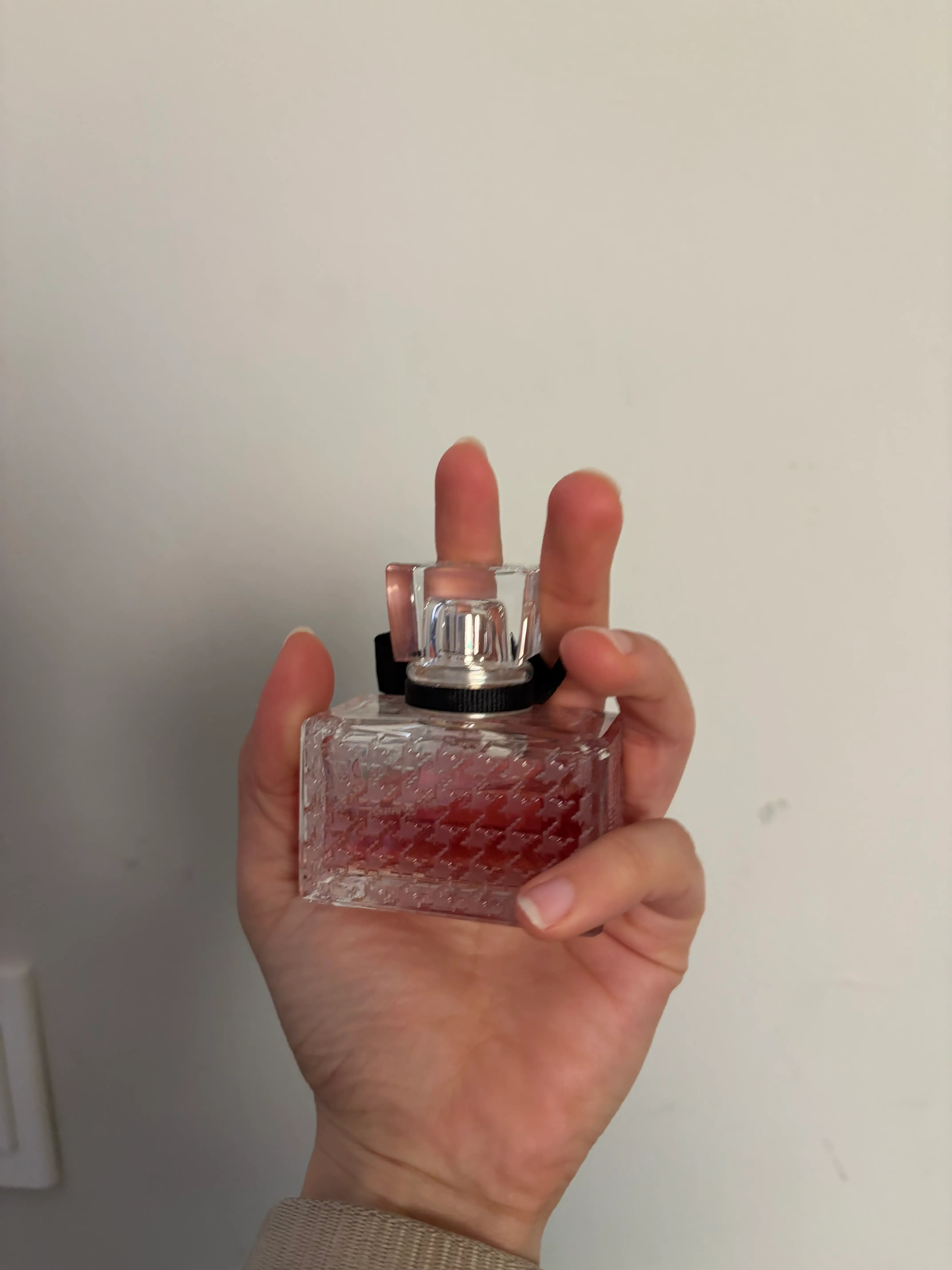 선택된 언니의파우치 리뷰 이미지 - [미스 디올 에쌍스 오 드 퍼퓸]