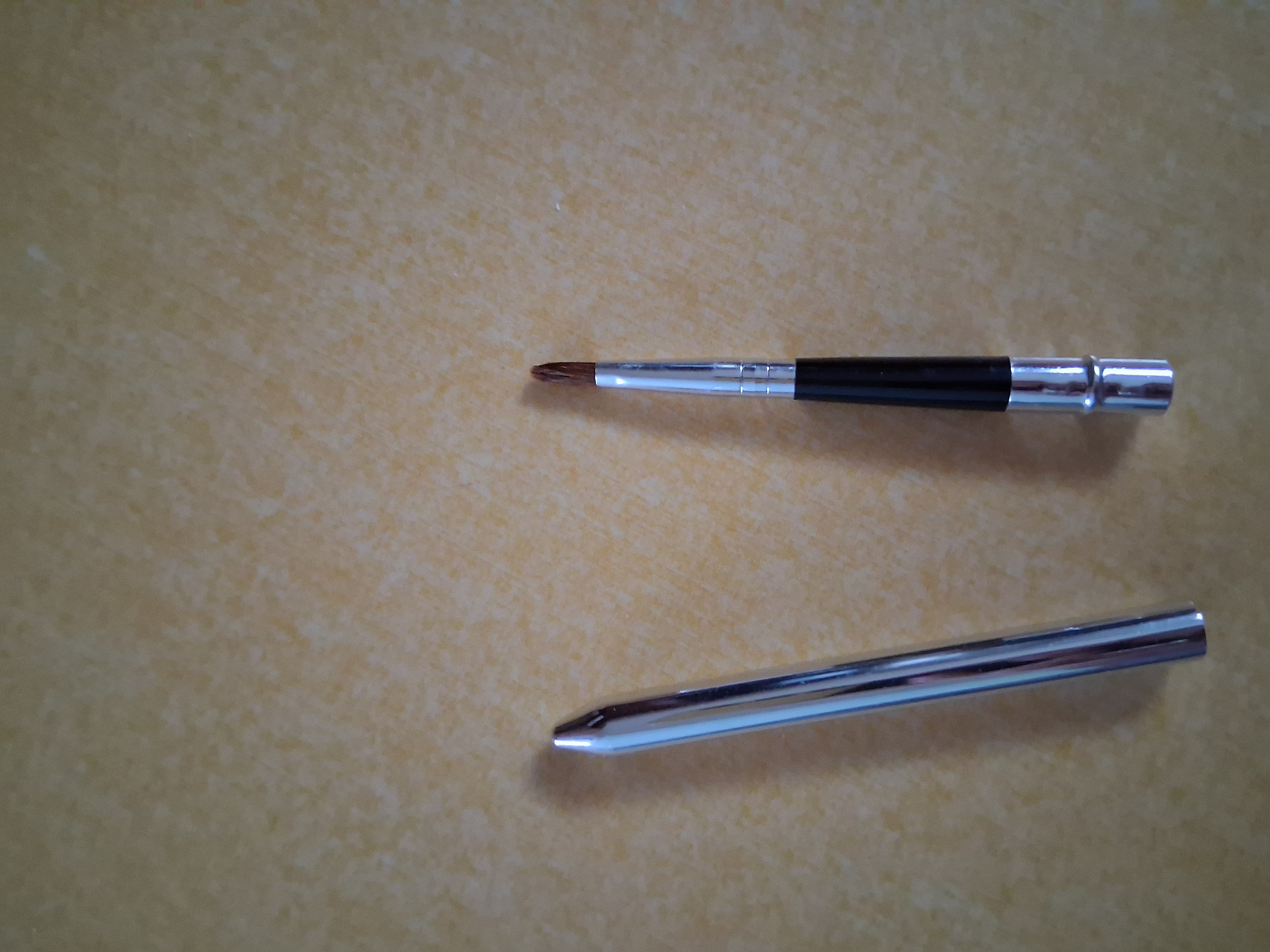 선택된 언니의파우치 리뷰 이미지 - [립 브러쉬]