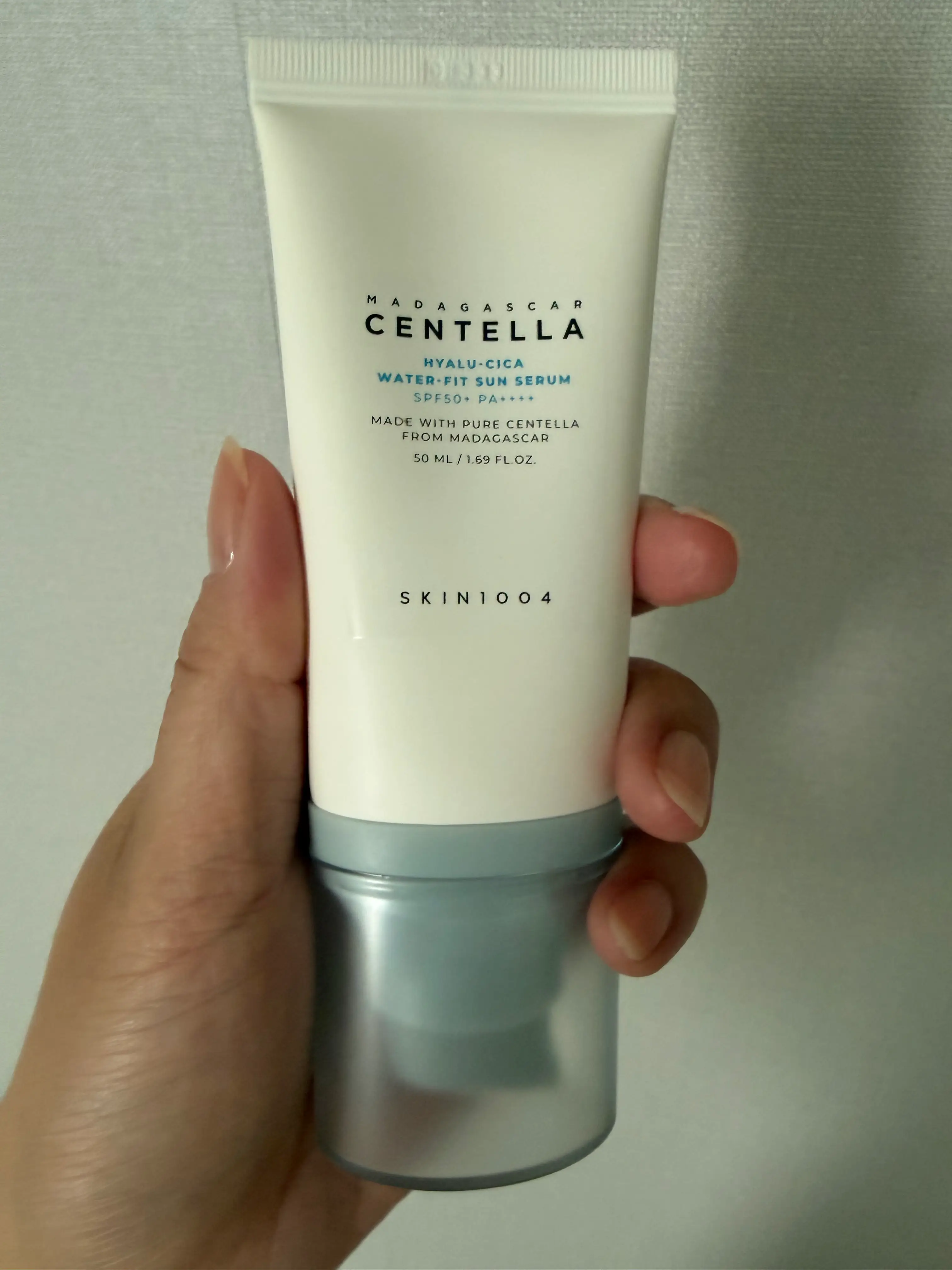 선택된 언니의파우치 리뷰 이미지 - [마다가스카르 센텔라 히알루 시카 워터핏 선 세럼]