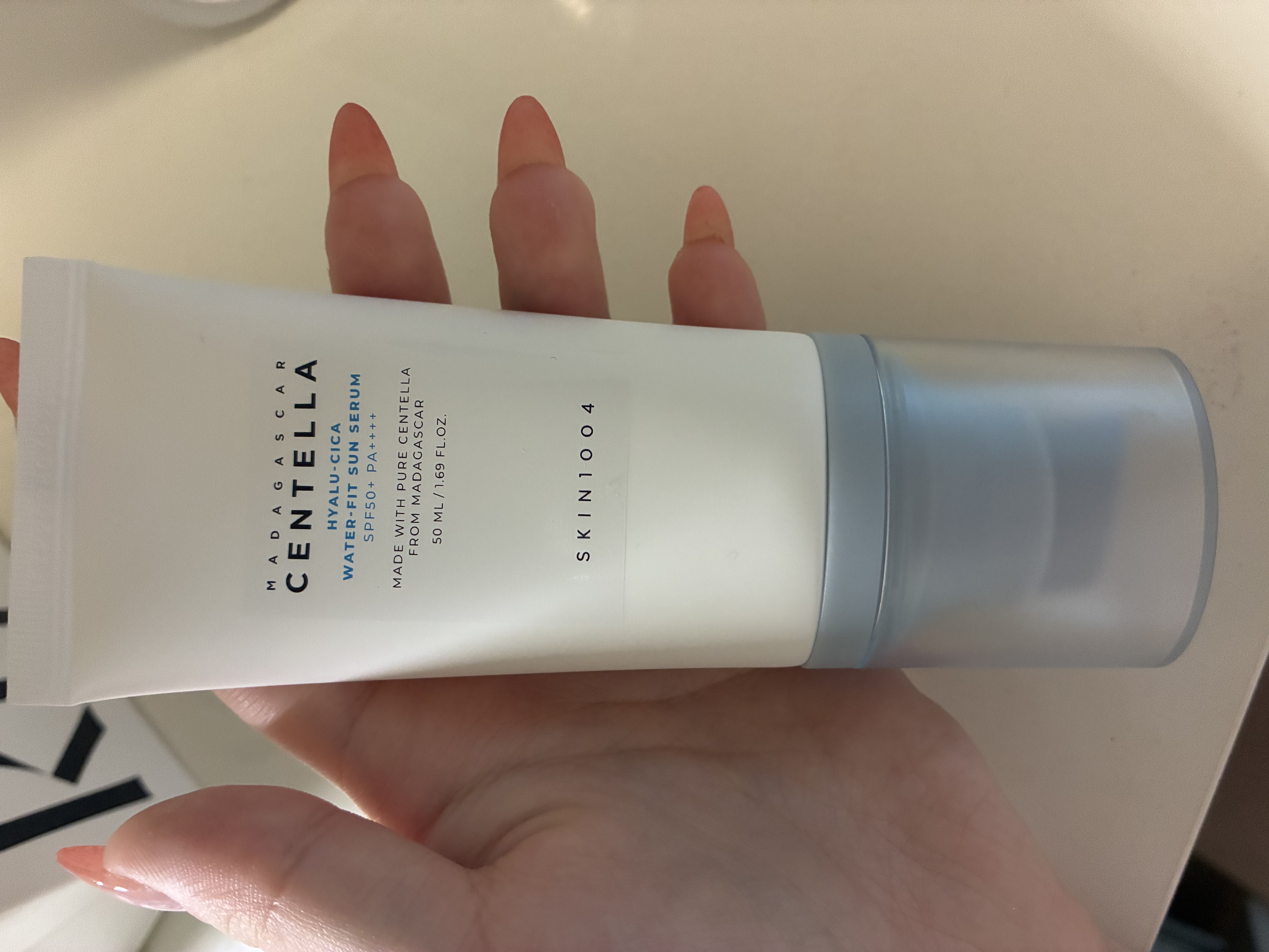 선택된 언니의파우치 리뷰 이미지 - [마다가스카르 센텔라 히알루 시카 워터핏 선 세럼]