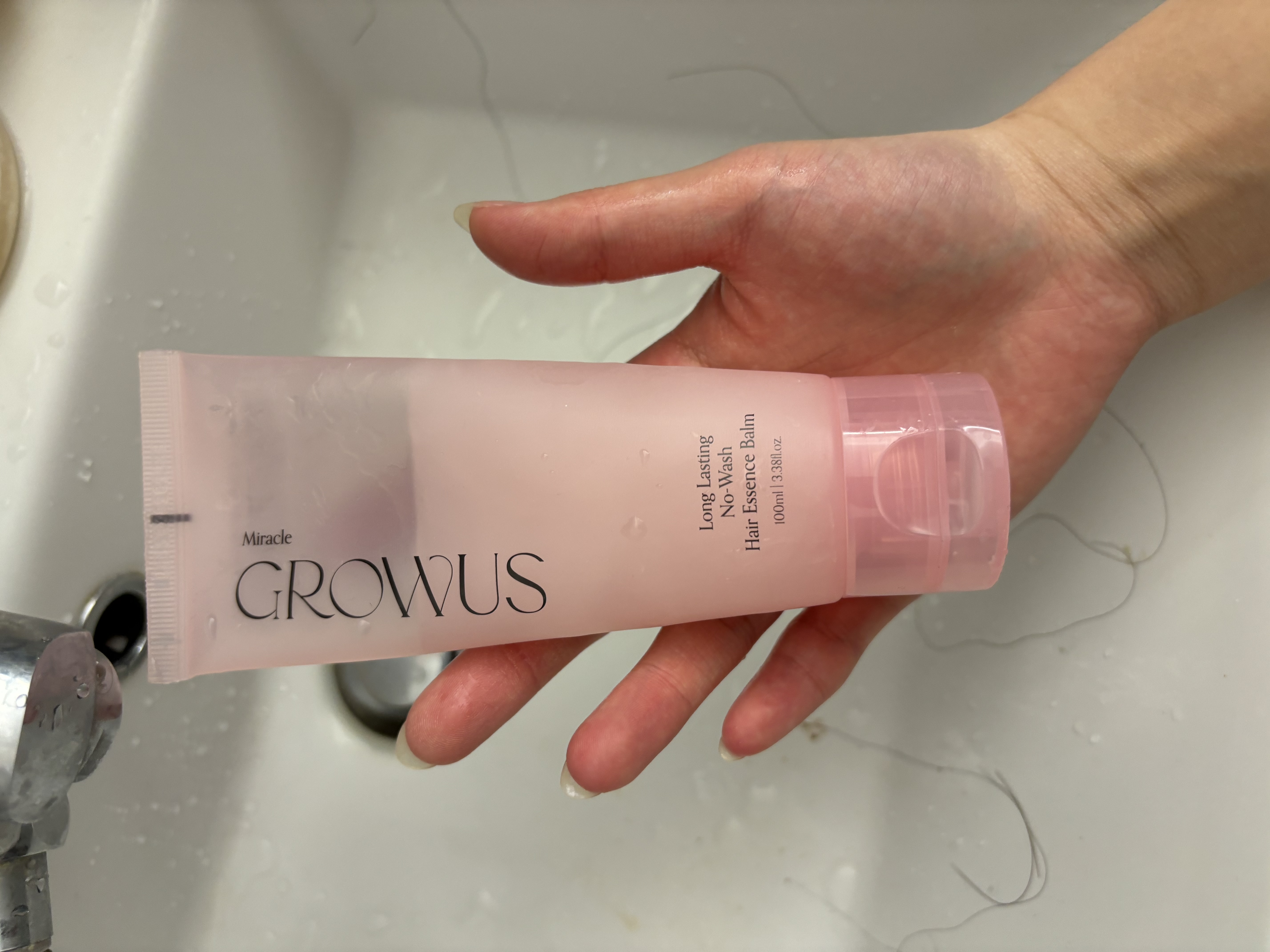 선택된 언니의파우치 리뷰 이미지 - [롱 래스팅 노워시 헤어에센스 밤 미라클]