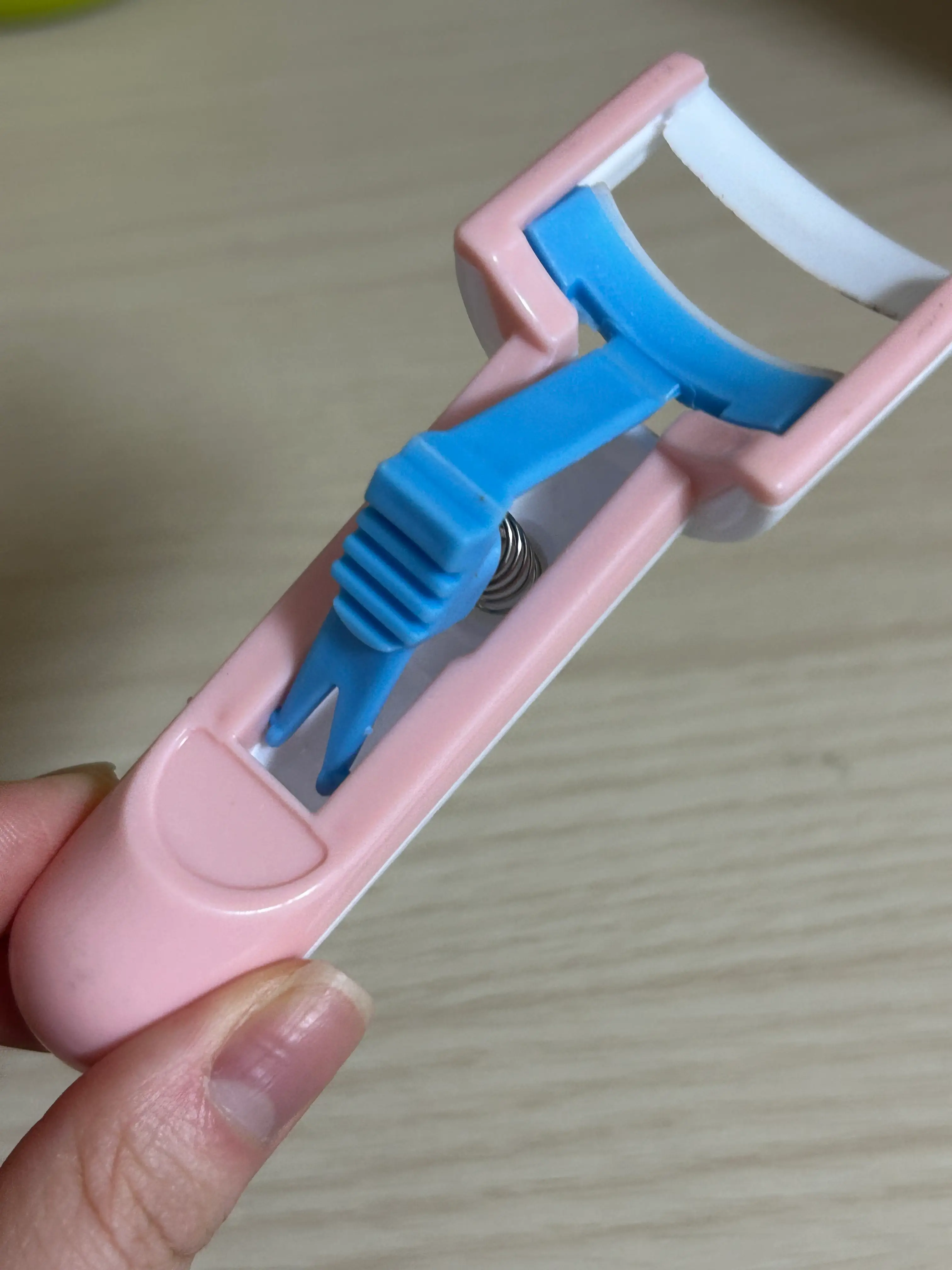 선택된 언니의파우치 리뷰 이미지 - [실속형 뷰러]