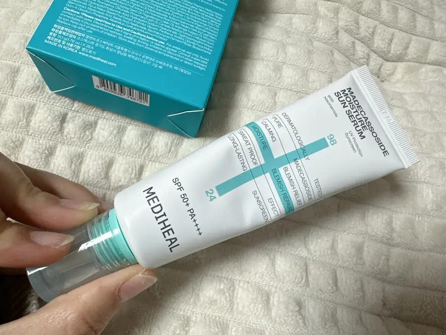 선택된 언니의파우치 리뷰 이미지 - [마데카소사이드 수분 선세럼 흔적 리페어]