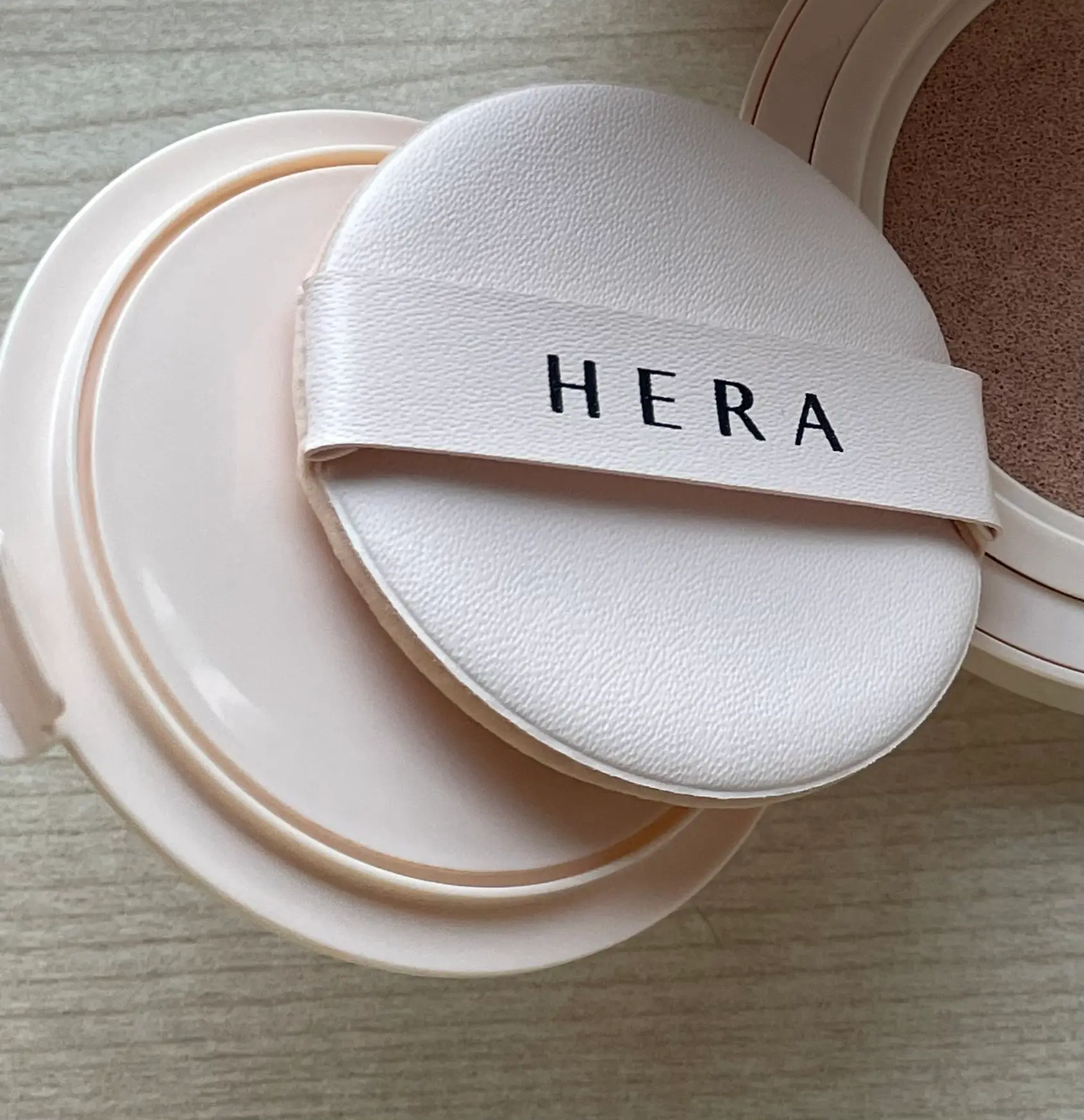 선택된 언니의파우치 리뷰 이미지 - [스킨 래디언트 글로우 쿠션 퍼프]