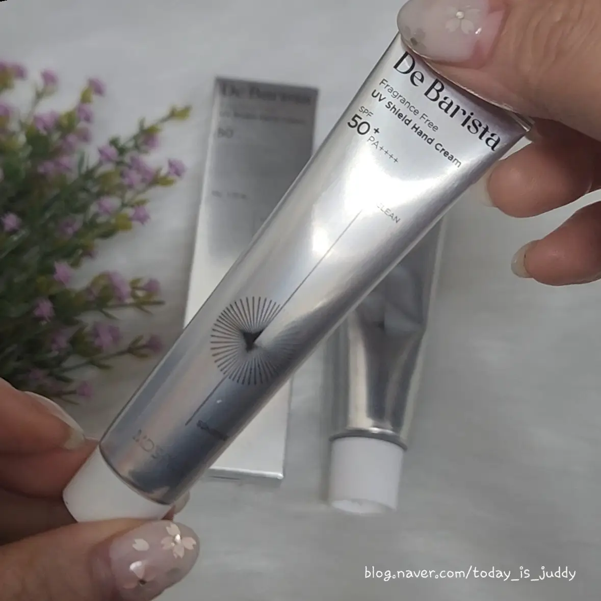 선택된 언니의파우치 리뷰 이미지 - [드 바리스타 무향 선 쉴드 핸드크림]